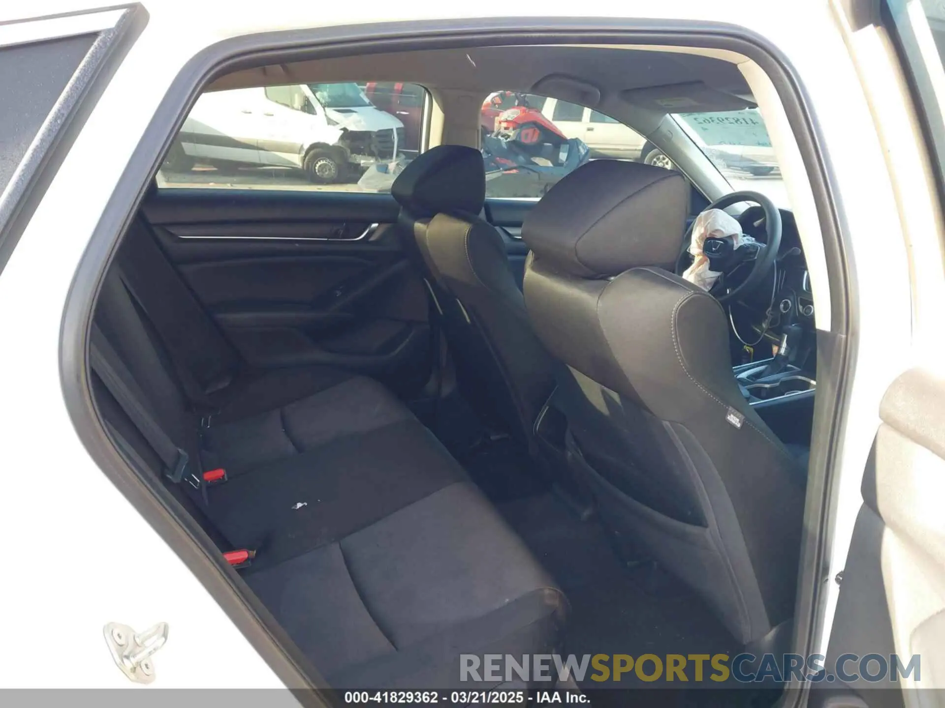 8 Photograph of a damaged car 1HGCV1F16KA155915 HONDA ACCORD 2019