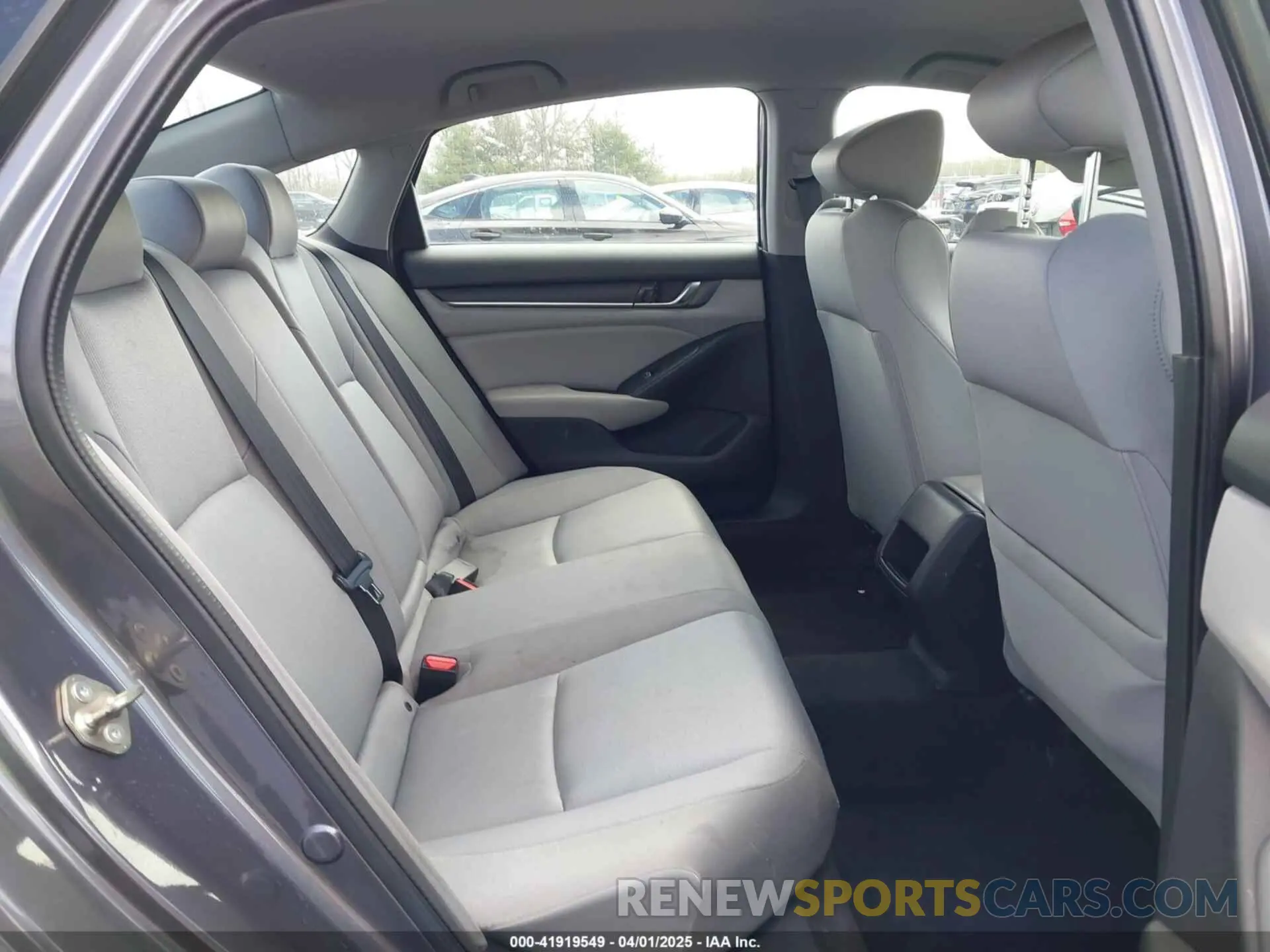 8 Photograph of a damaged car 1HGCV1F16KA166185 HONDA ACCORD 2019