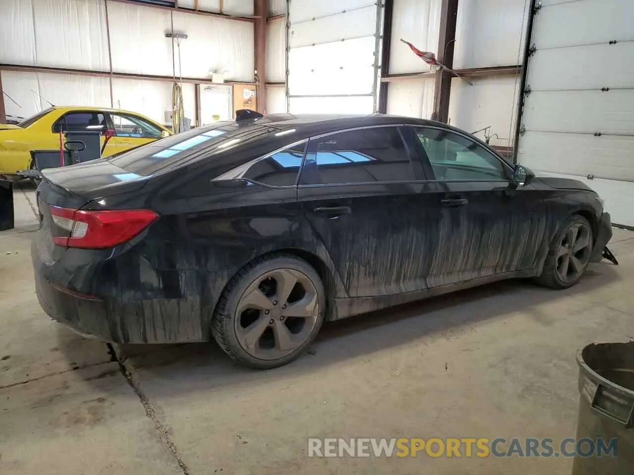 3 Photograph of a damaged car 1HGCV1F16KA805634 HONDA ACCORD 2019