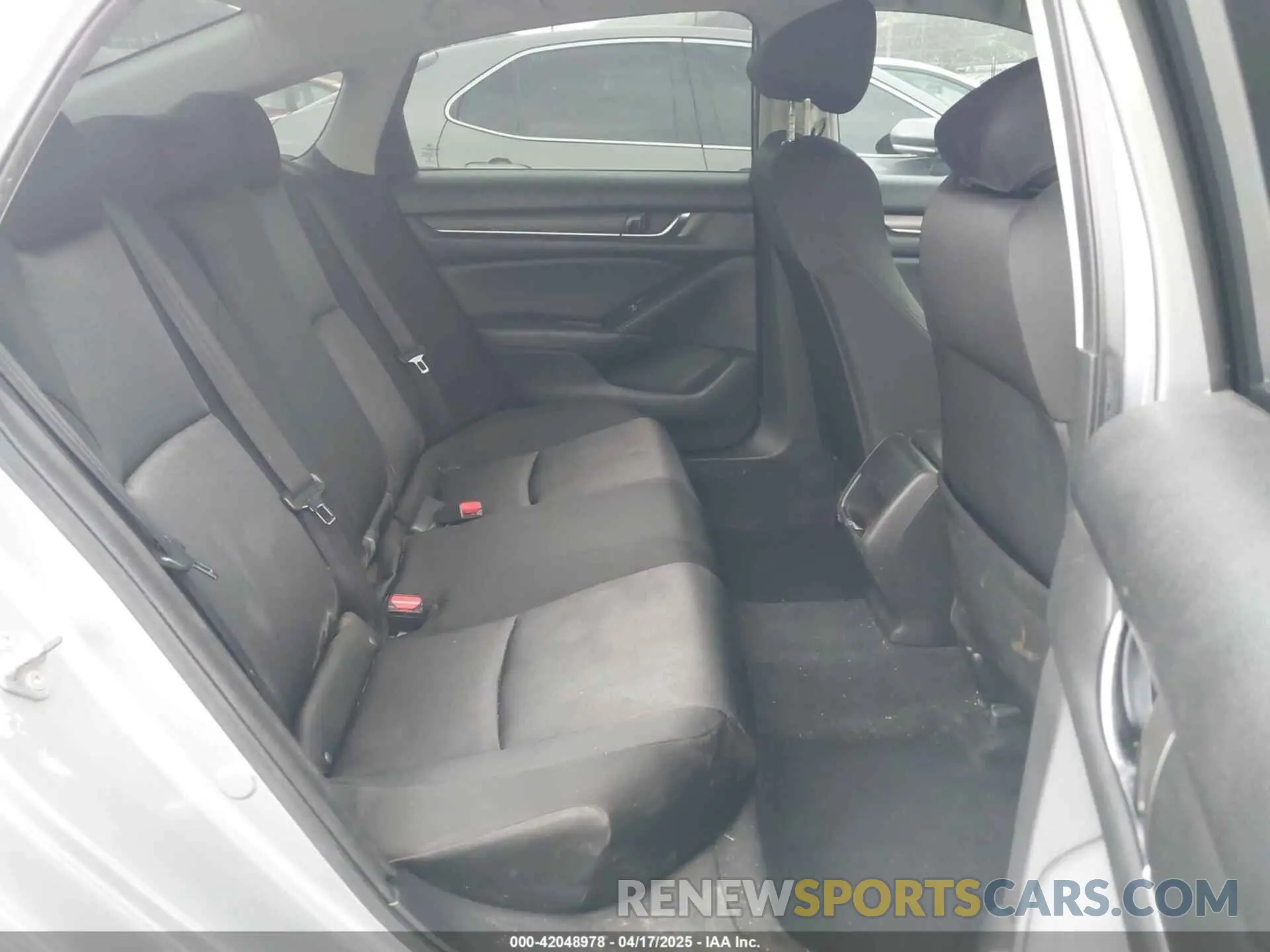 8 Photograph of a damaged car 1HGCV1F17KA085888 HONDA ACCORD 2019