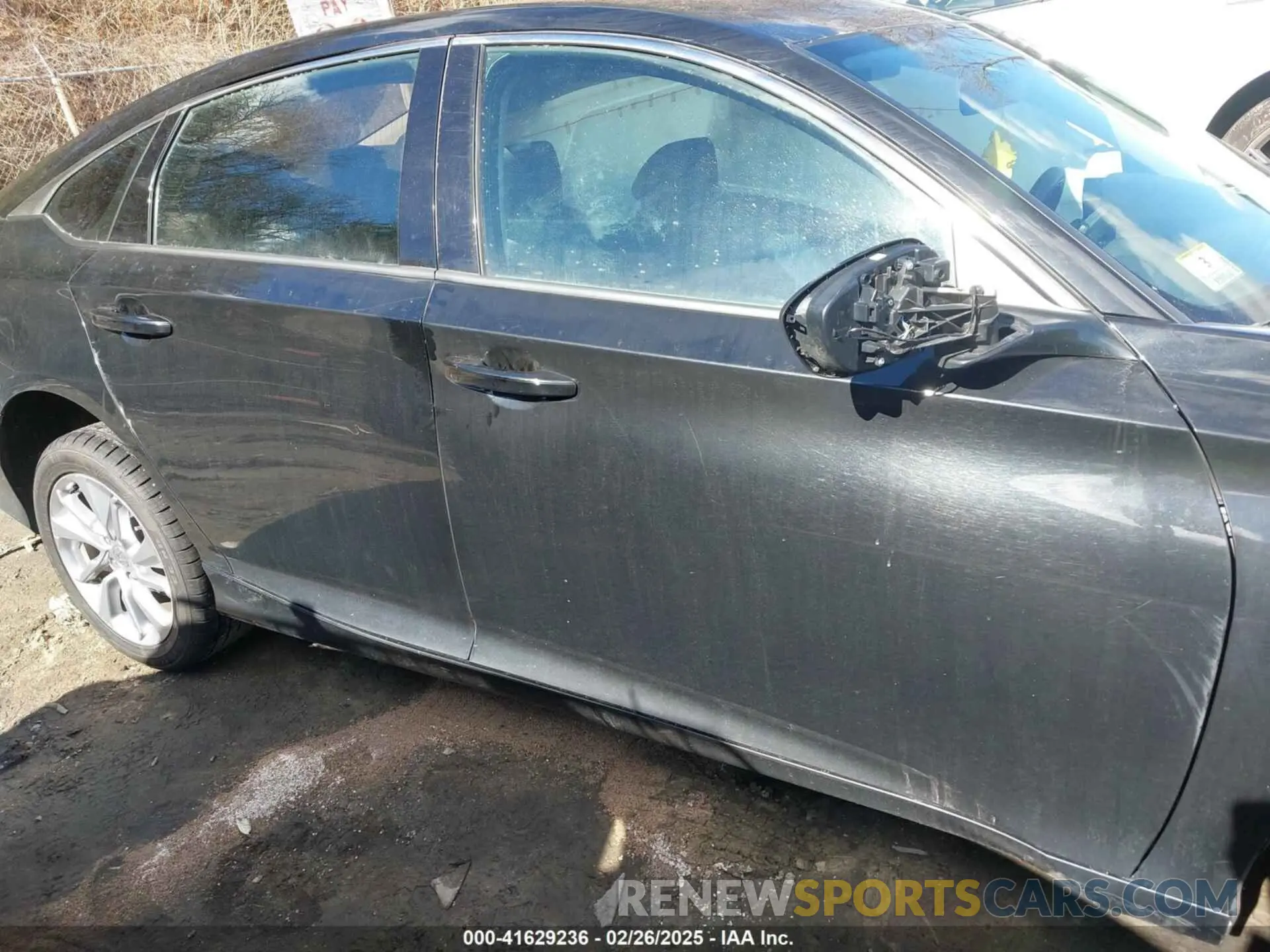 13 Photograph of a damaged car 1HGCV1F17KA129050 HONDA ACCORD 2019