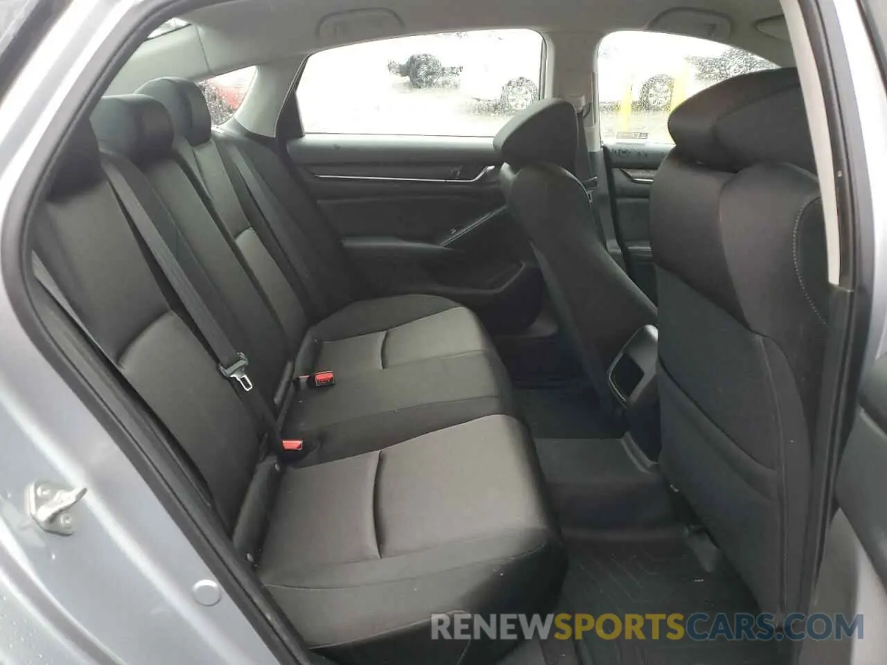 10 Photograph of a damaged car 1HGCV1F18KA032116 HONDA ACCORD 2019