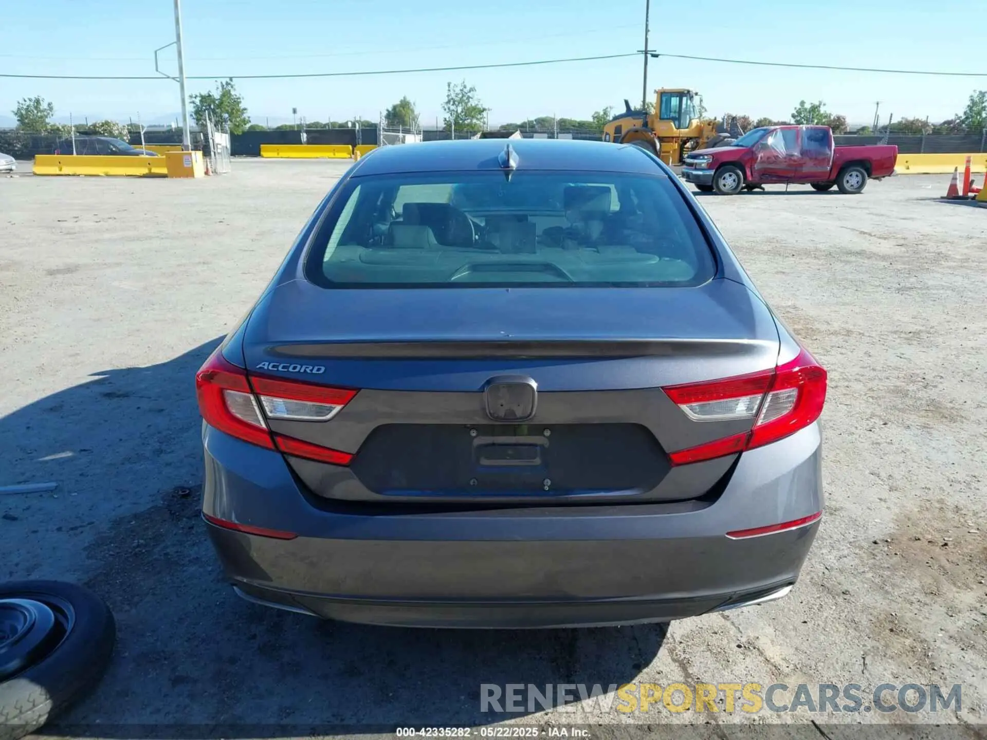15 Photograph of a damaged car 1HGCV1F18KA043679 HONDA ACCORD 2019