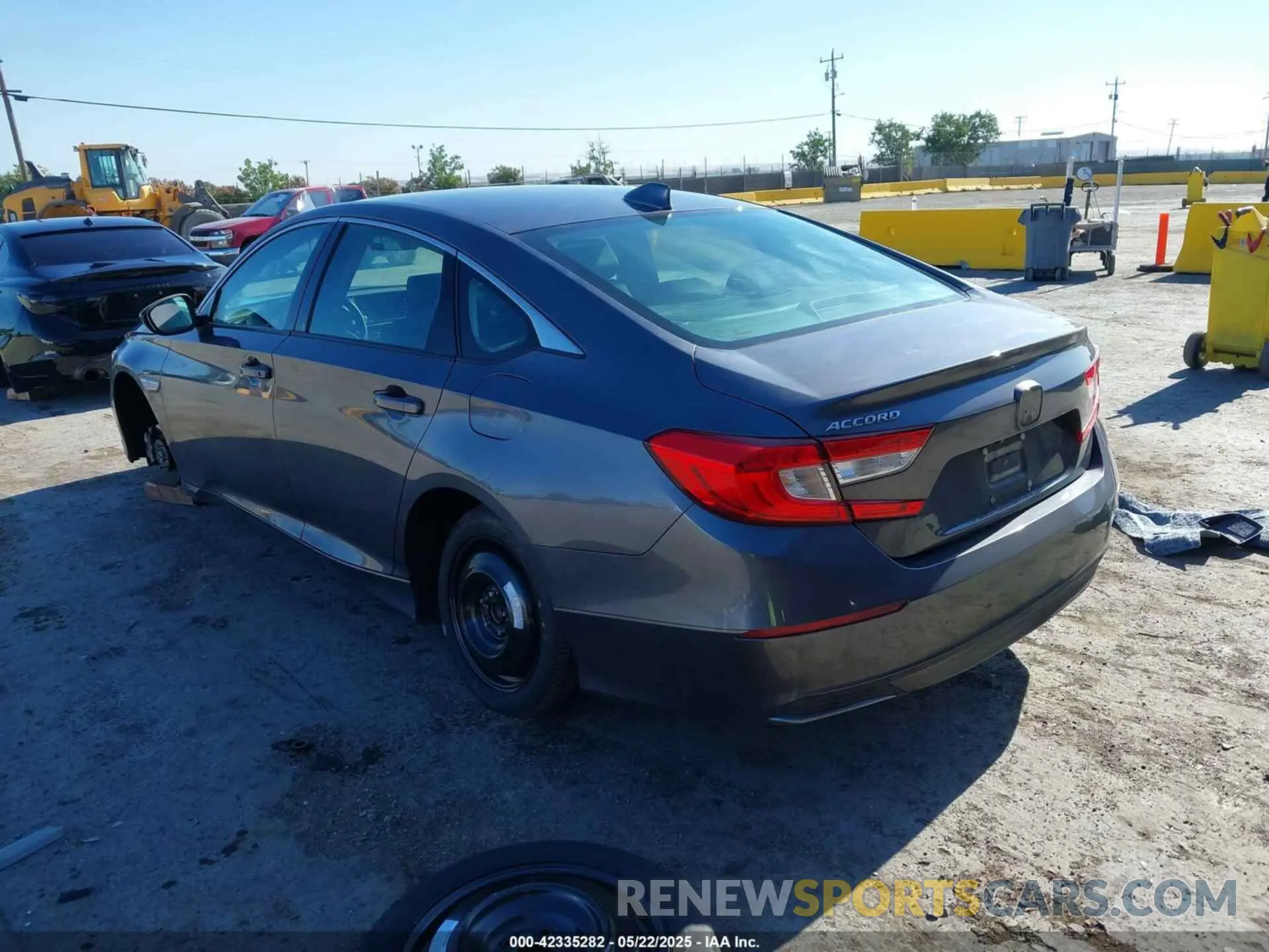 3 Photograph of a damaged car 1HGCV1F18KA043679 HONDA ACCORD 2019
