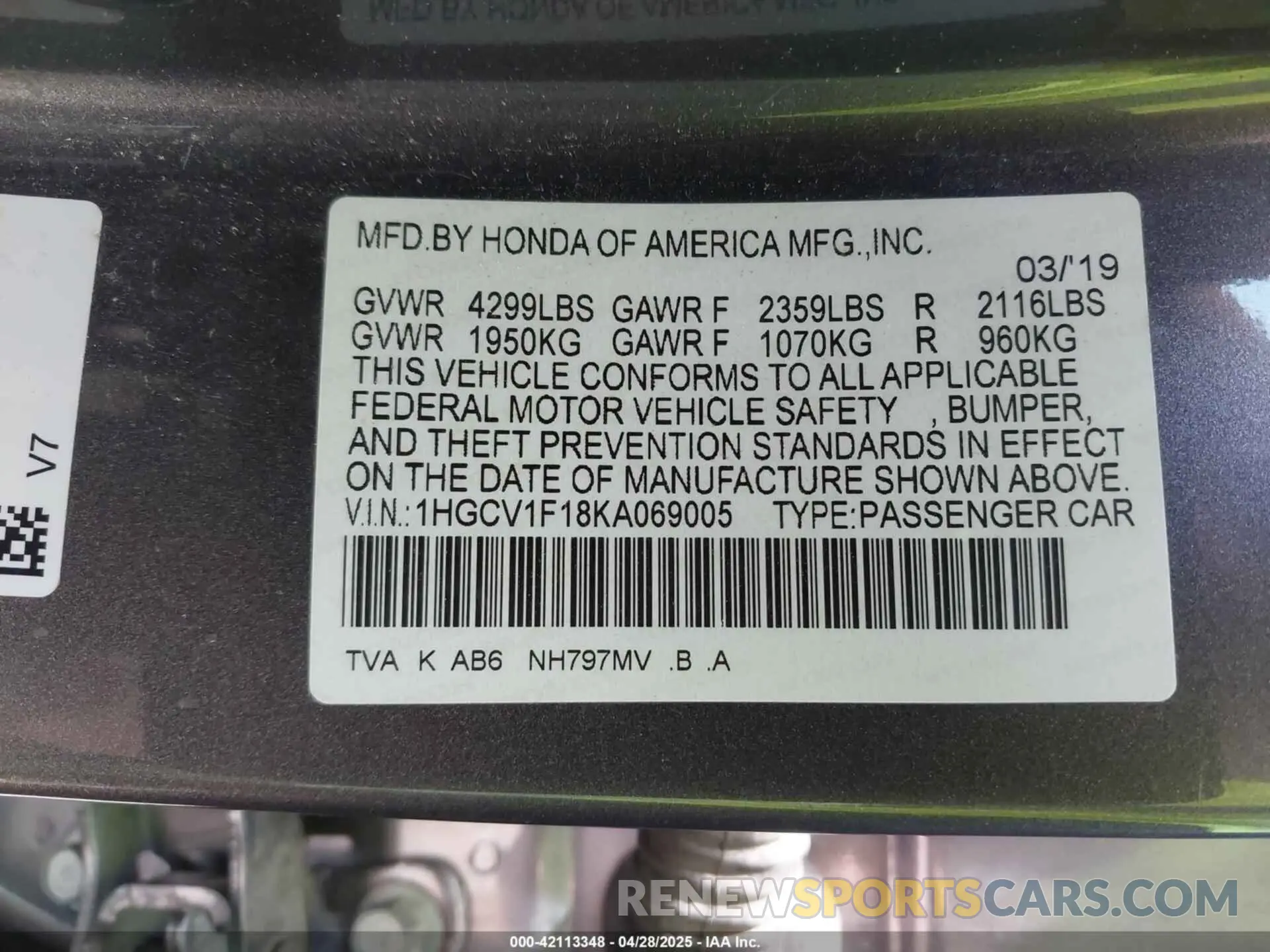 9 Photograph of a damaged car 1HGCV1F18KA069005 HONDA ACCORD 2019