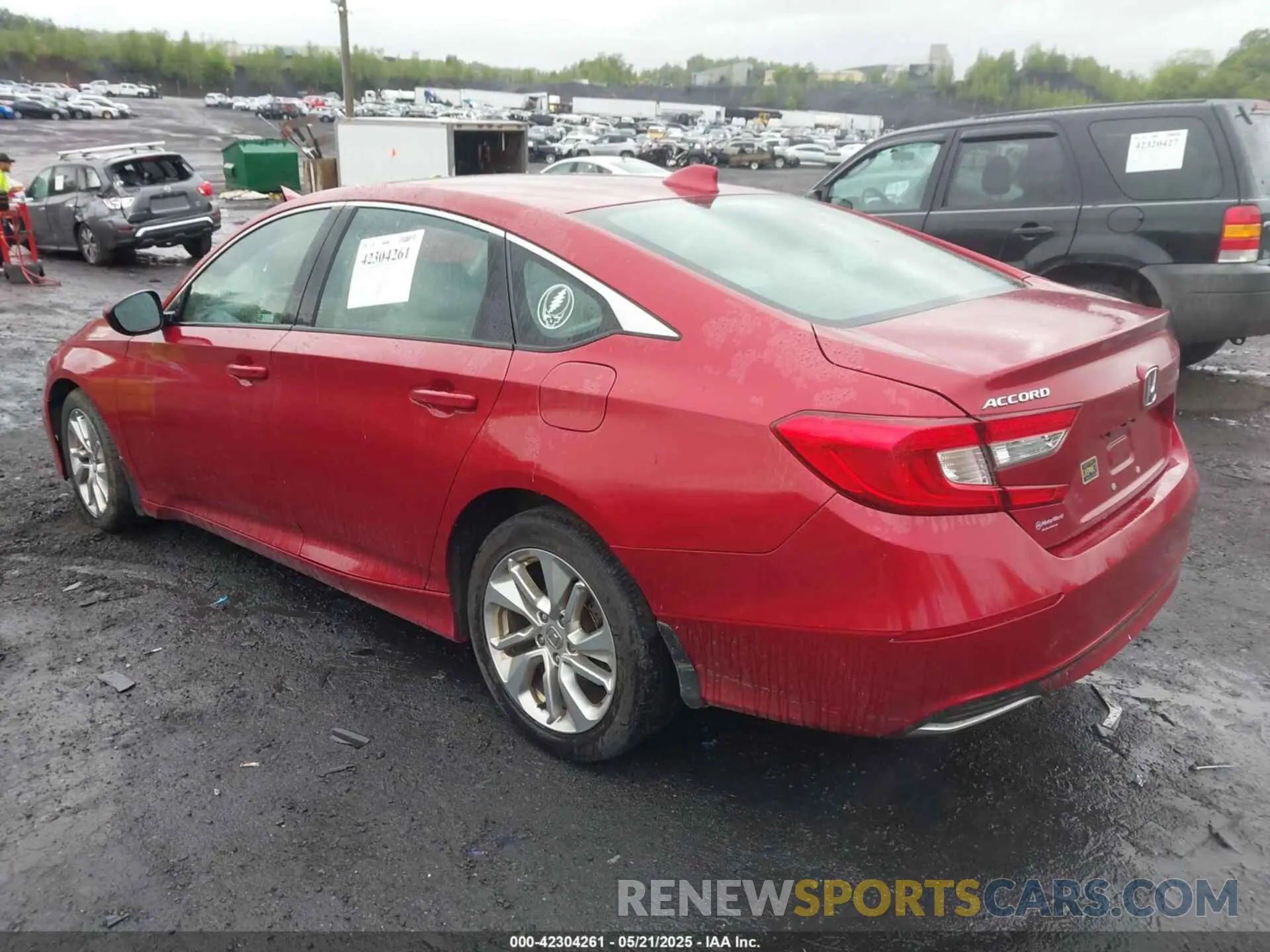 3 Photograph of a damaged car 1HGCV1F18KA082465 HONDA ACCORD 2019
