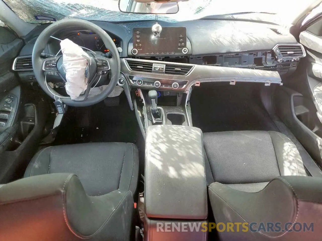 8 Photograph of a damaged car 1HGCV1F18KA097712 HONDA ACCORD 2019