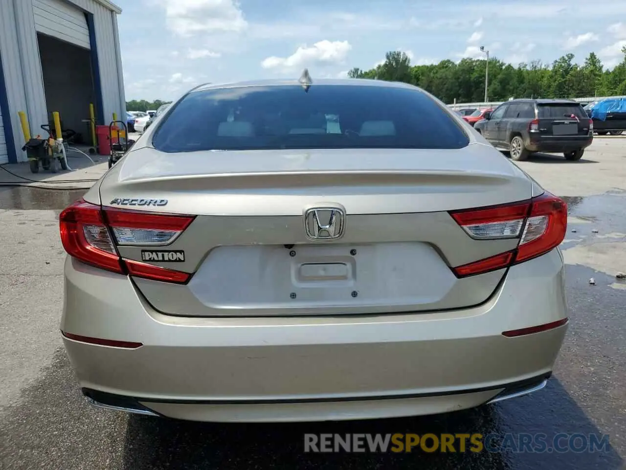 6 Photograph of a damaged car 1HGCV1F18KA106490 HONDA ACCORD 2019