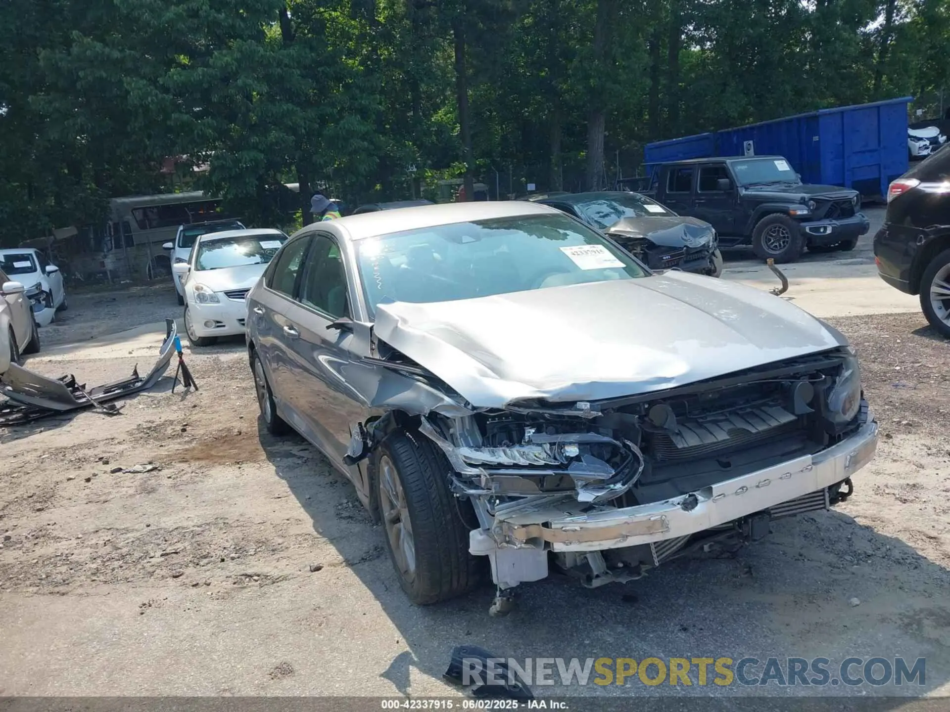 1 Photograph of a damaged car 1HGCV1F18KA119675 HONDA ACCORD 2019
