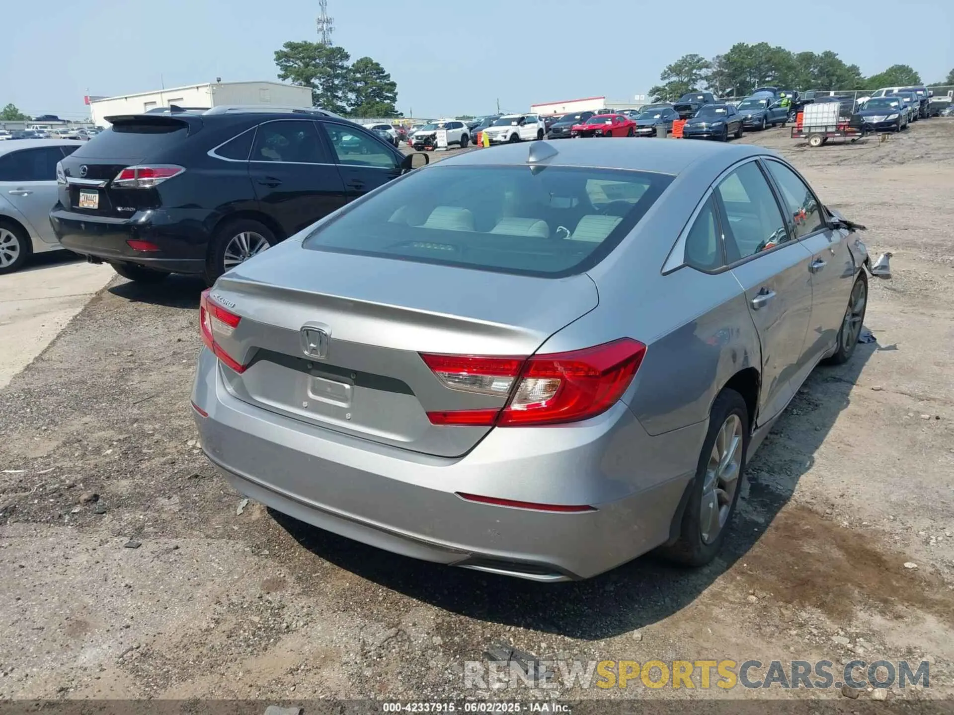 4 Photograph of a damaged car 1HGCV1F18KA119675 HONDA ACCORD 2019