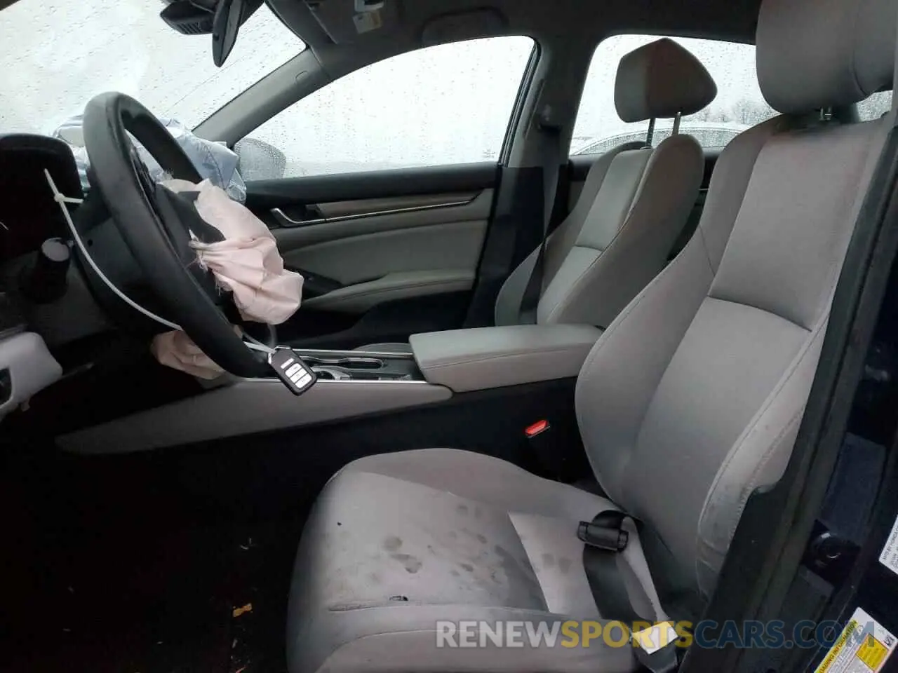 7 Photograph of a damaged car 1HGCV1F18KA133592 HONDA ACCORD 2019
