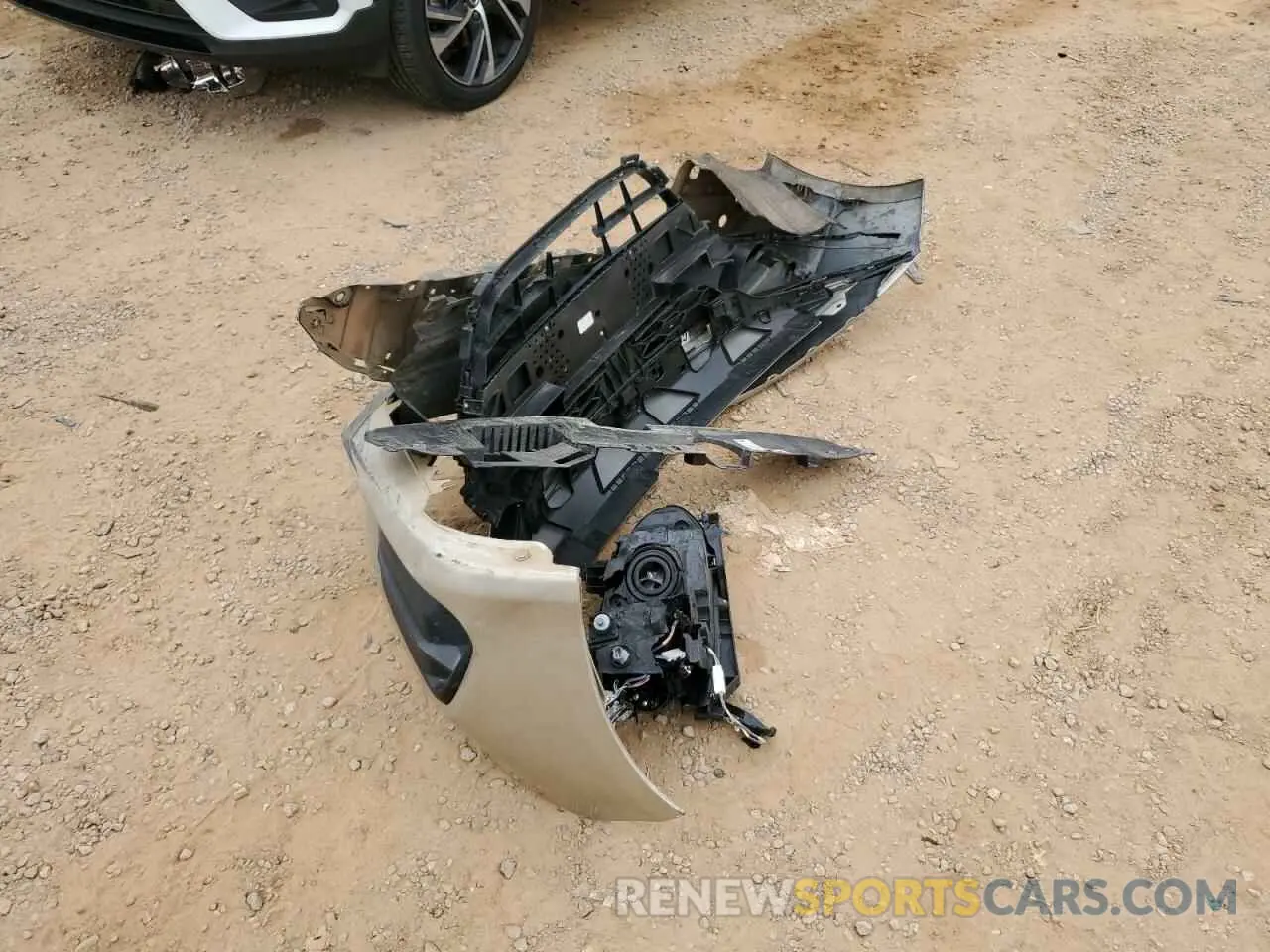 12 Photograph of a damaged car 1HGCV1F18KA139442 HONDA ACCORD 2019