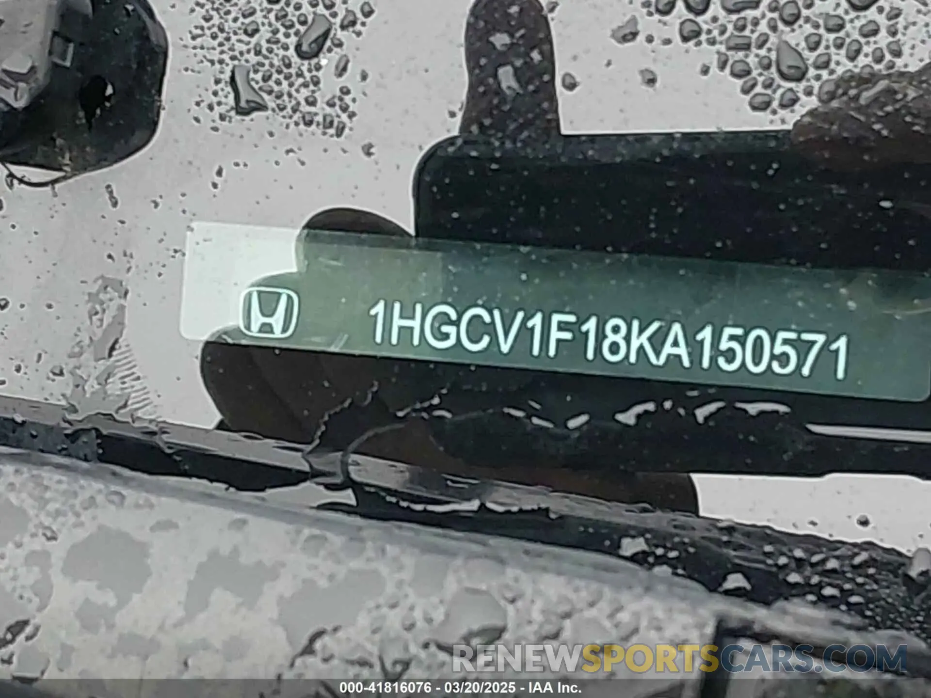 17 Photograph of a damaged car 1HGCV1F18KA150571 HONDA ACCORD 2019