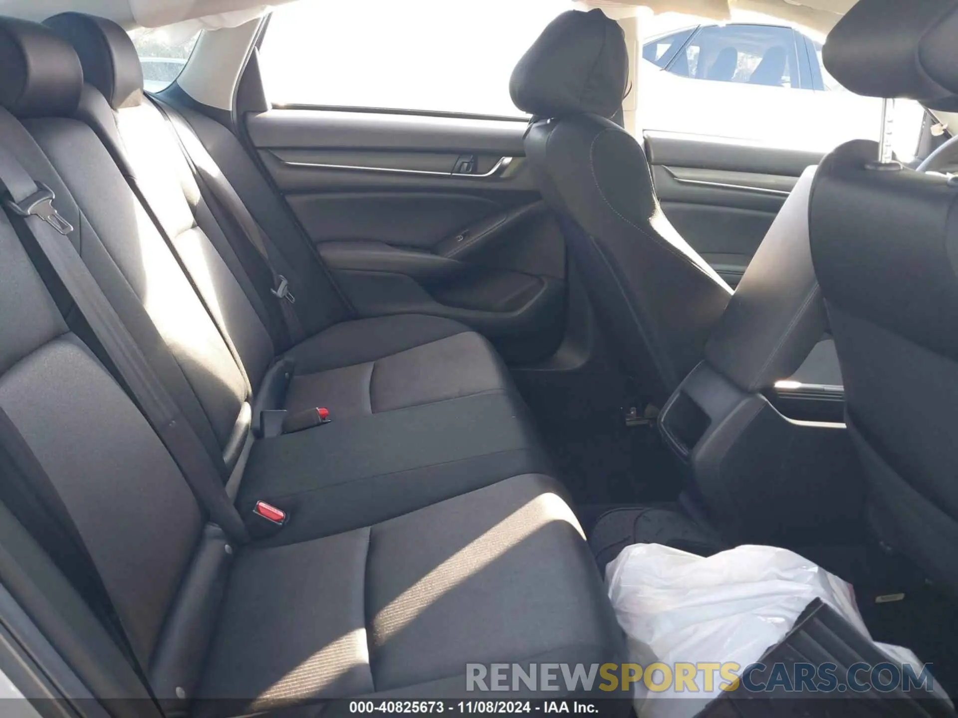 8 Photograph of a damaged car 1HGCV1F19KA040807 HONDA ACCORD 2019