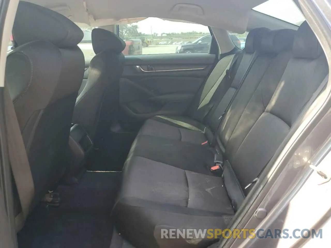 10 Photograph of a damaged car 1HGCV1F19KA044579 HONDA ACCORD 2019