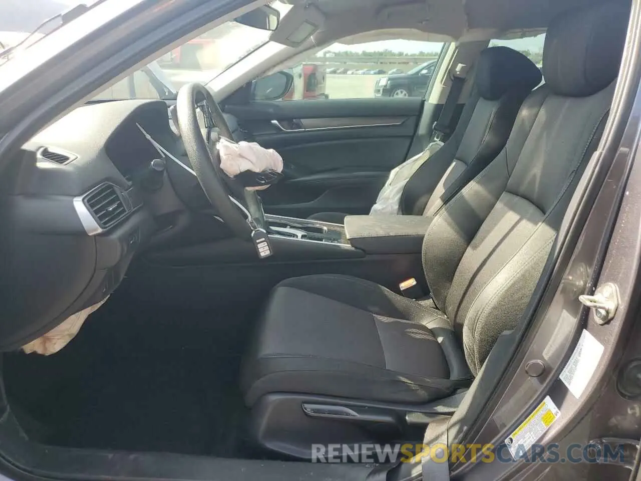7 Photograph of a damaged car 1HGCV1F19KA044579 HONDA ACCORD 2019