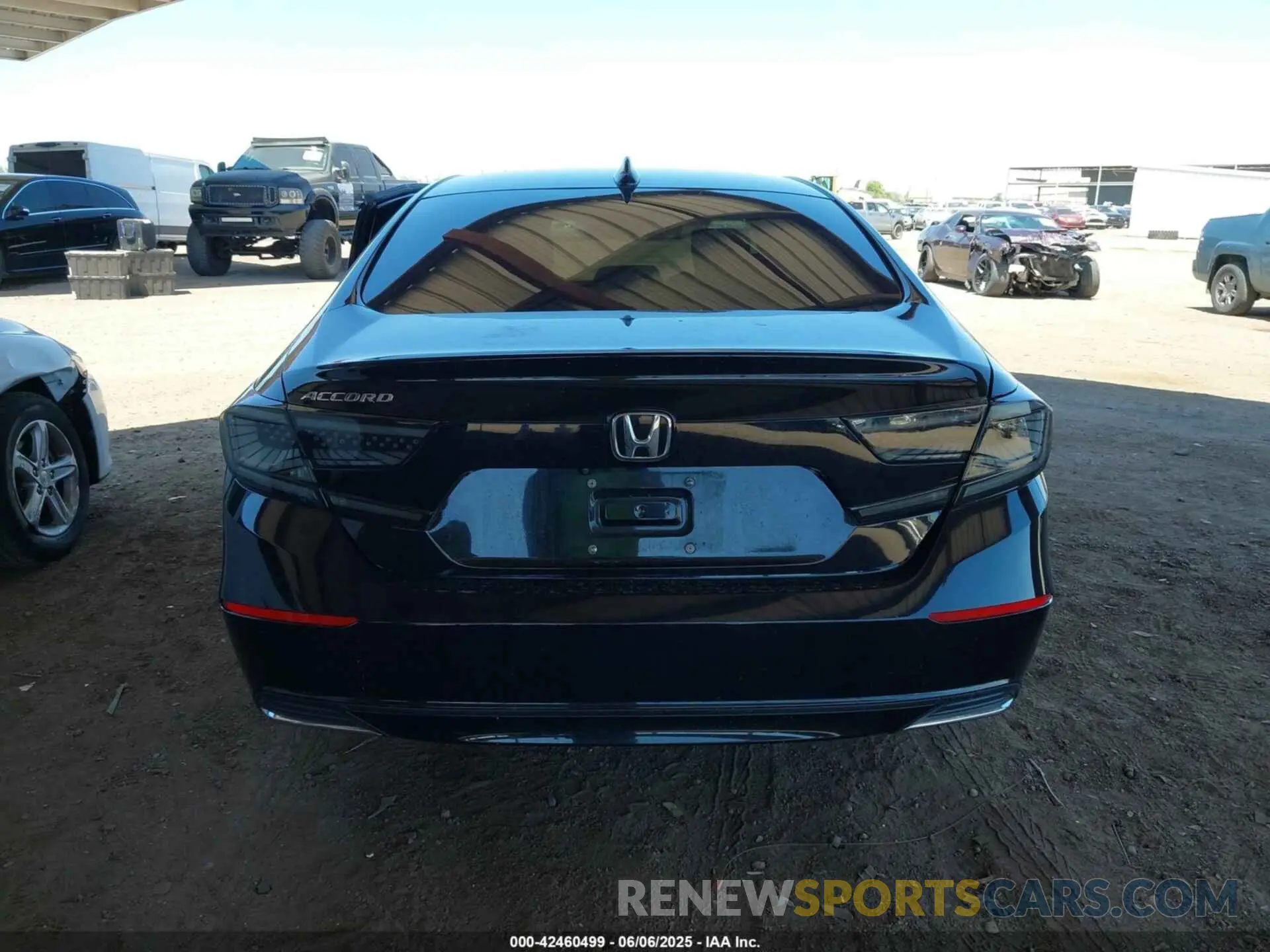 16 Photograph of a damaged car 1HGCV1F19KA076531 HONDA ACCORD 2019