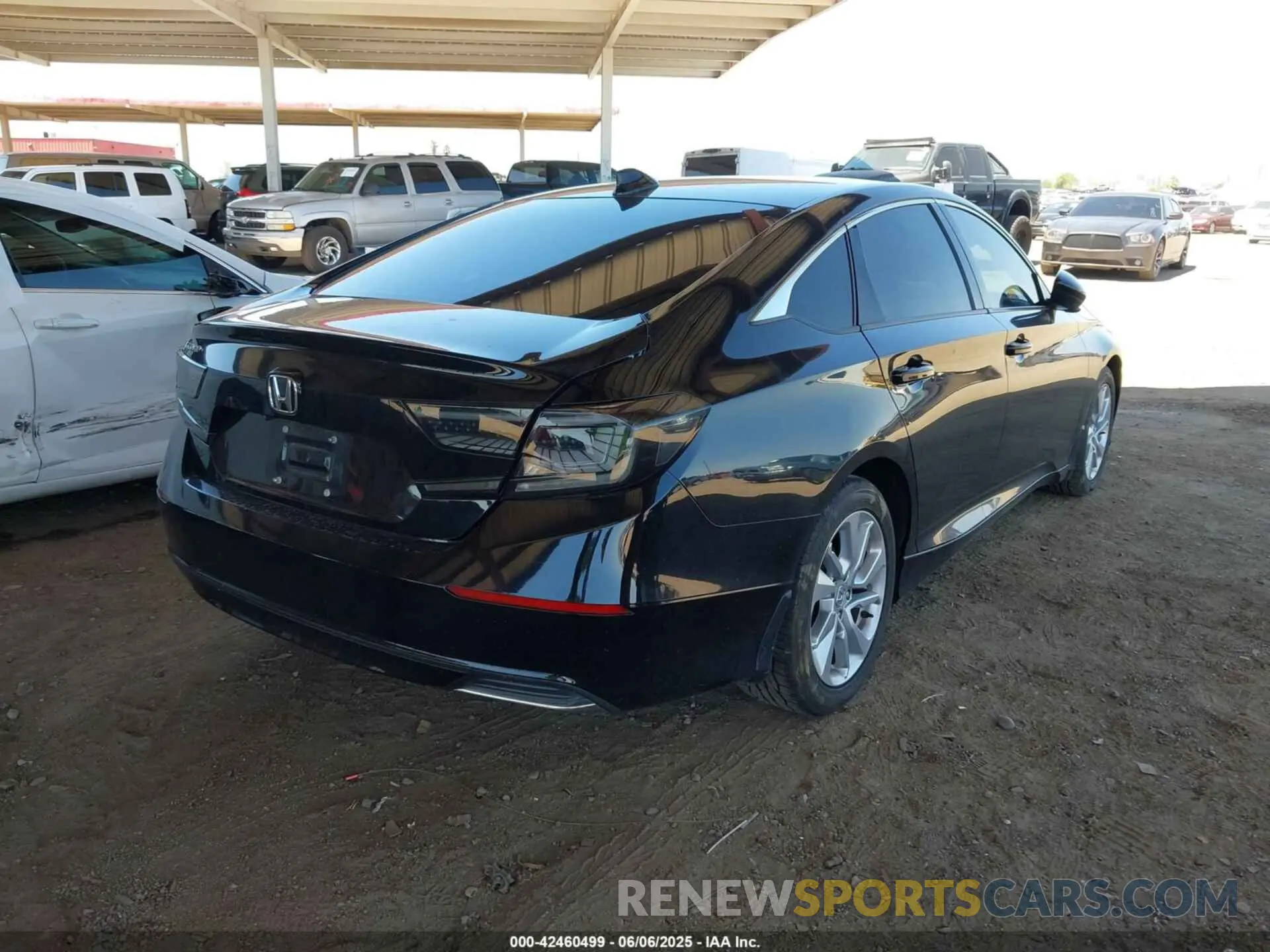 4 Photograph of a damaged car 1HGCV1F19KA076531 HONDA ACCORD 2019