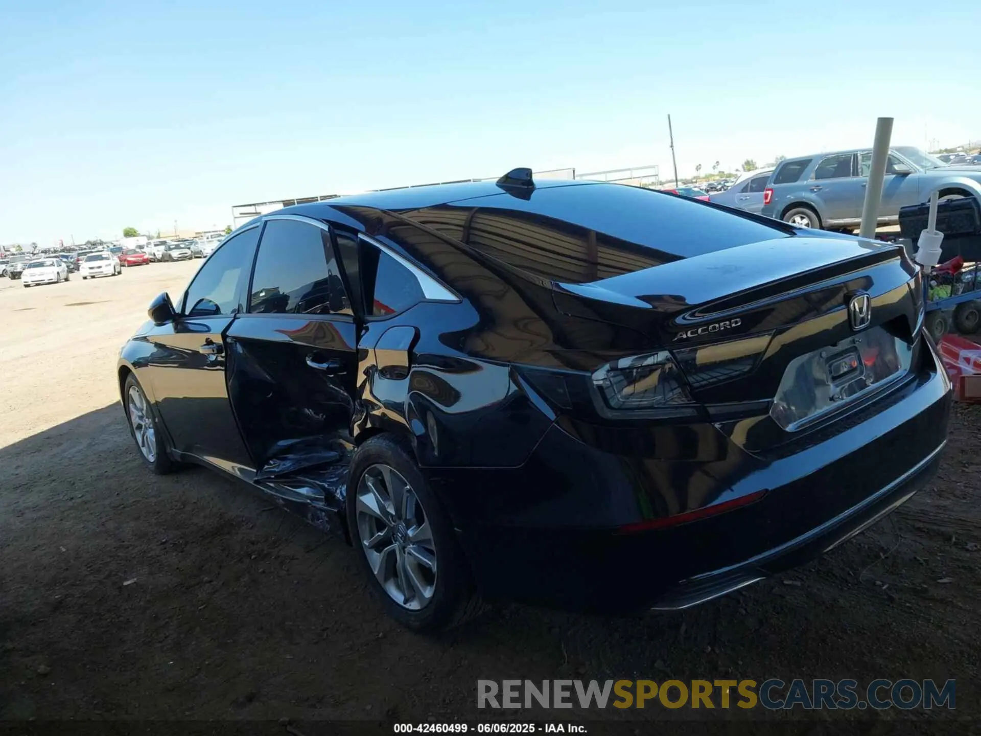 6 Photograph of a damaged car 1HGCV1F19KA076531 HONDA ACCORD 2019