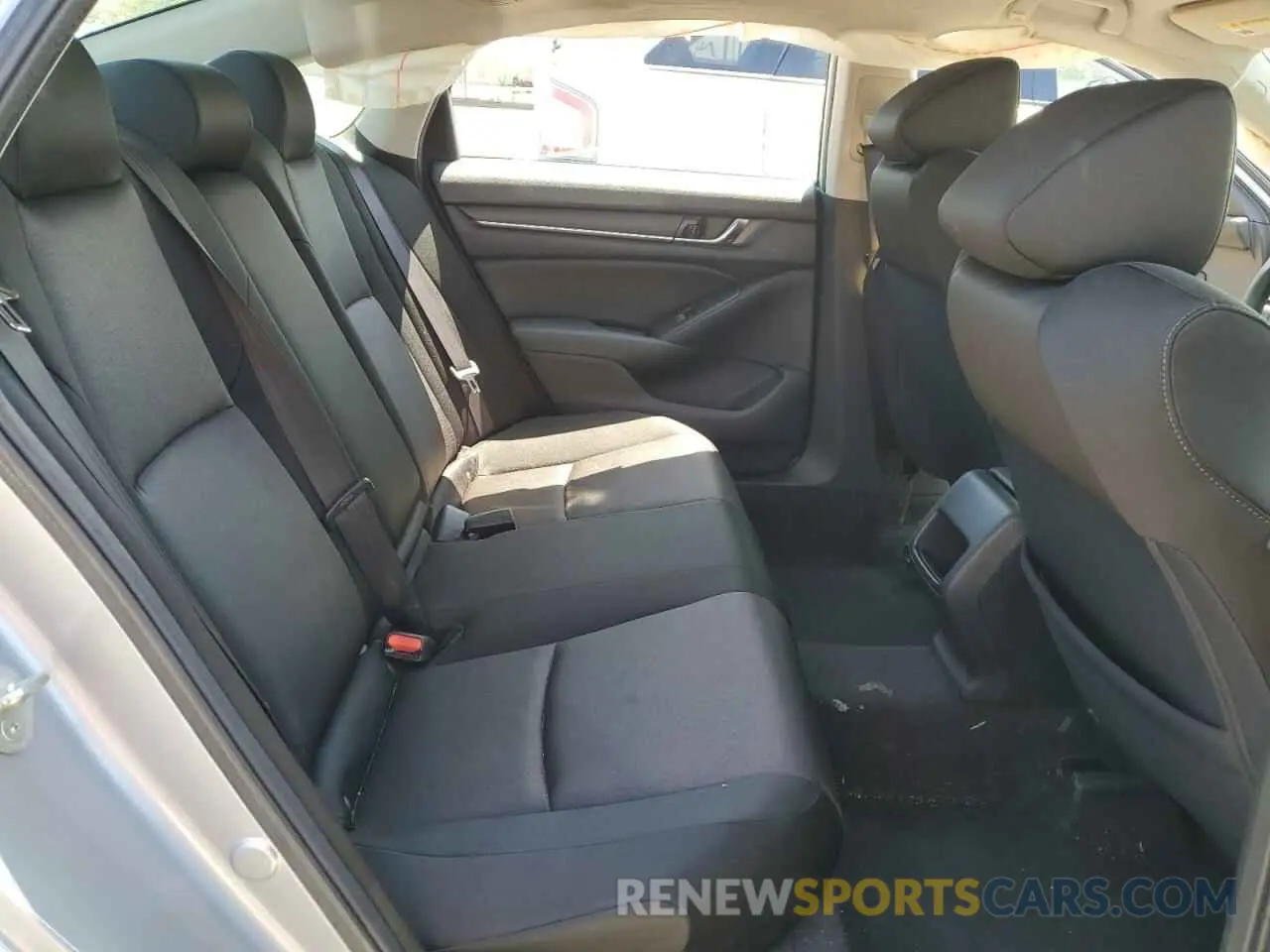 10 Photograph of a damaged car 1HGCV1F19KA100035 HONDA ACCORD 2019