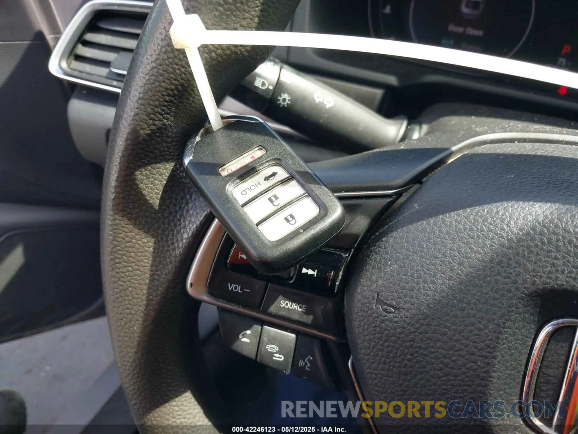 11 Photograph of a damaged car 1HGCV1F19KA120169 HONDA ACCORD 2019