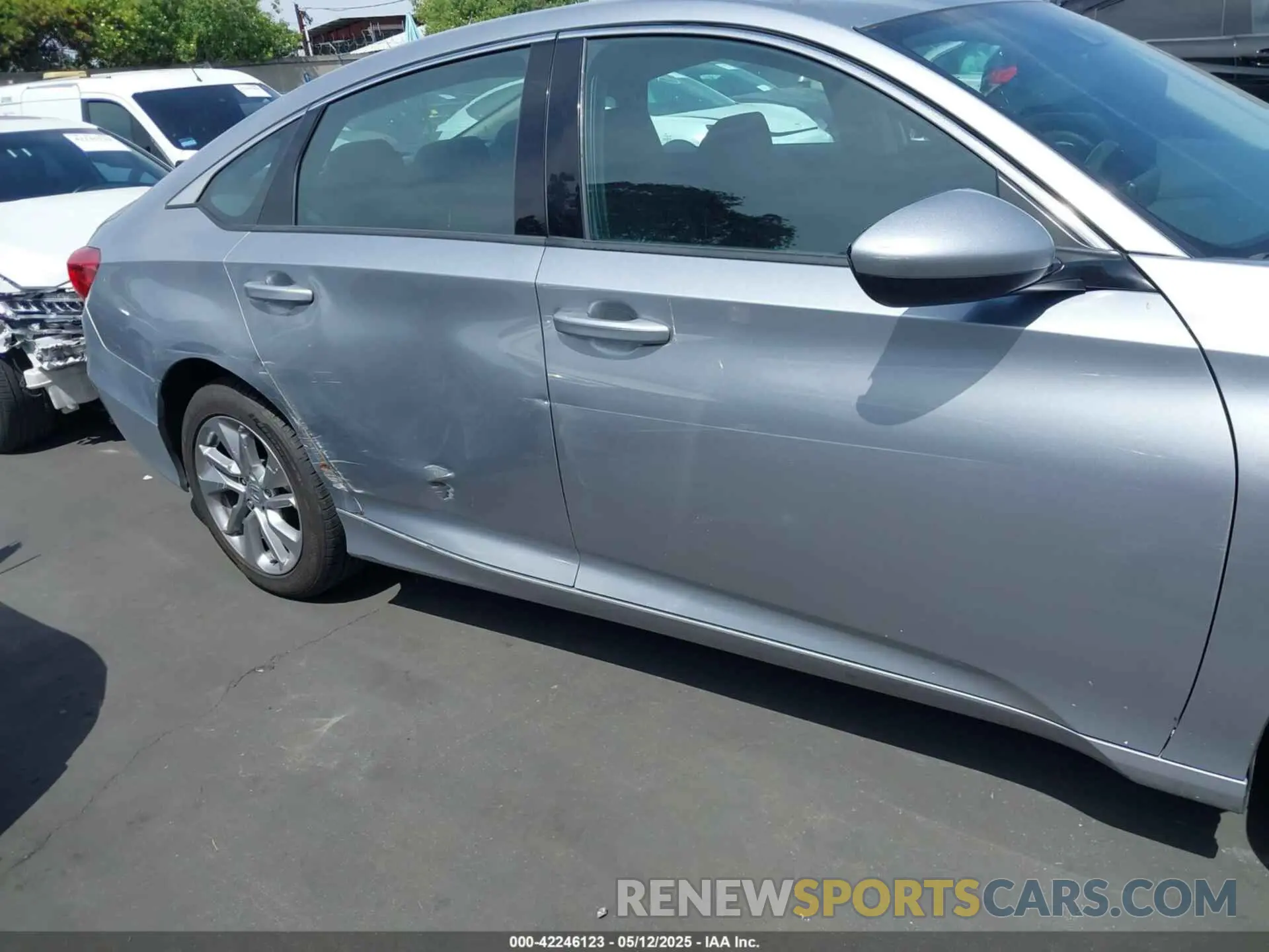 13 Photograph of a damaged car 1HGCV1F19KA120169 HONDA ACCORD 2019