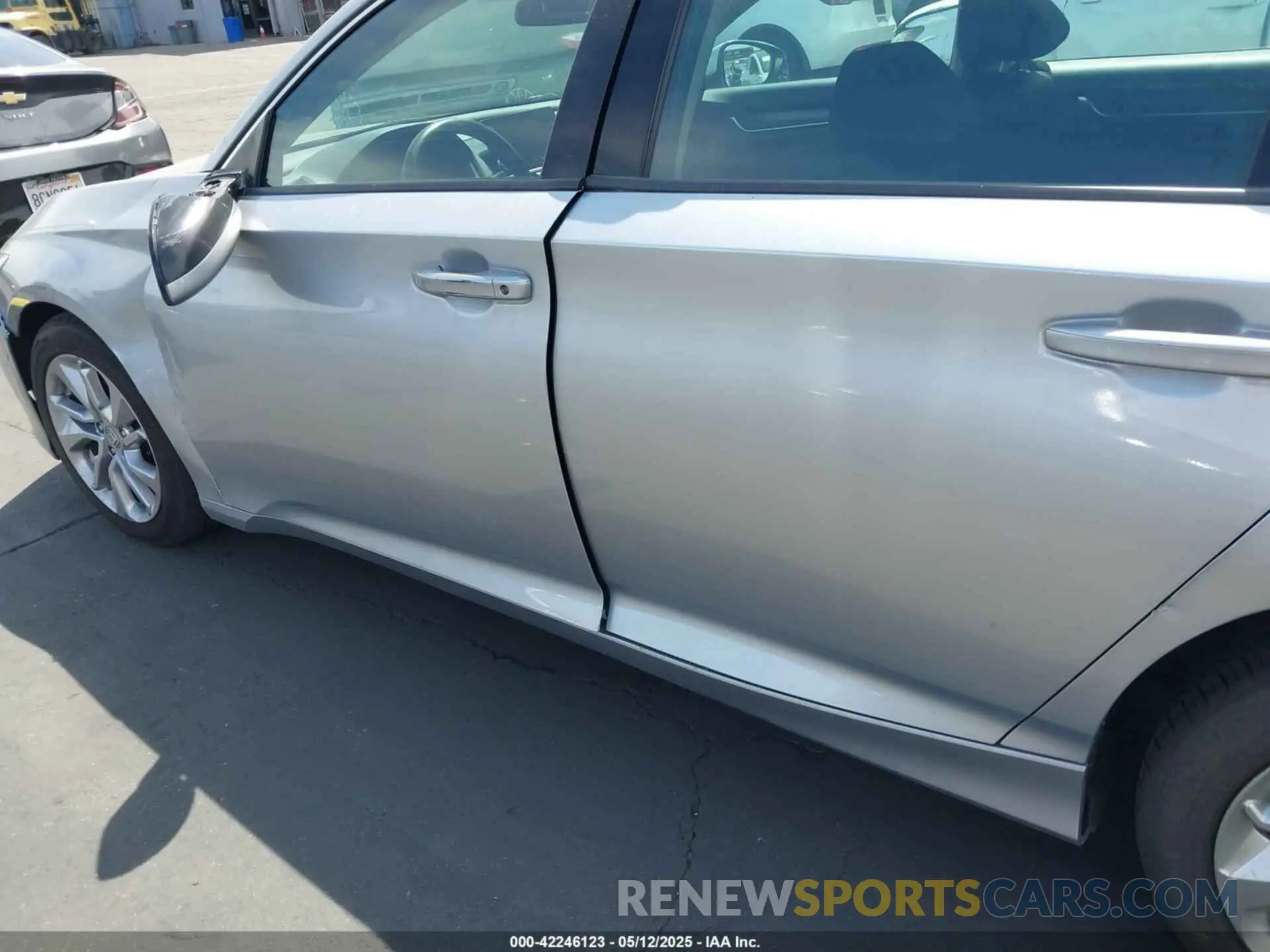 14 Photograph of a damaged car 1HGCV1F19KA120169 HONDA ACCORD 2019