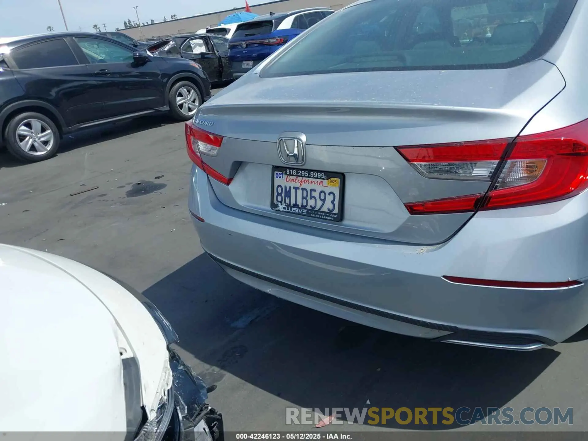 16 Photograph of a damaged car 1HGCV1F19KA120169 HONDA ACCORD 2019