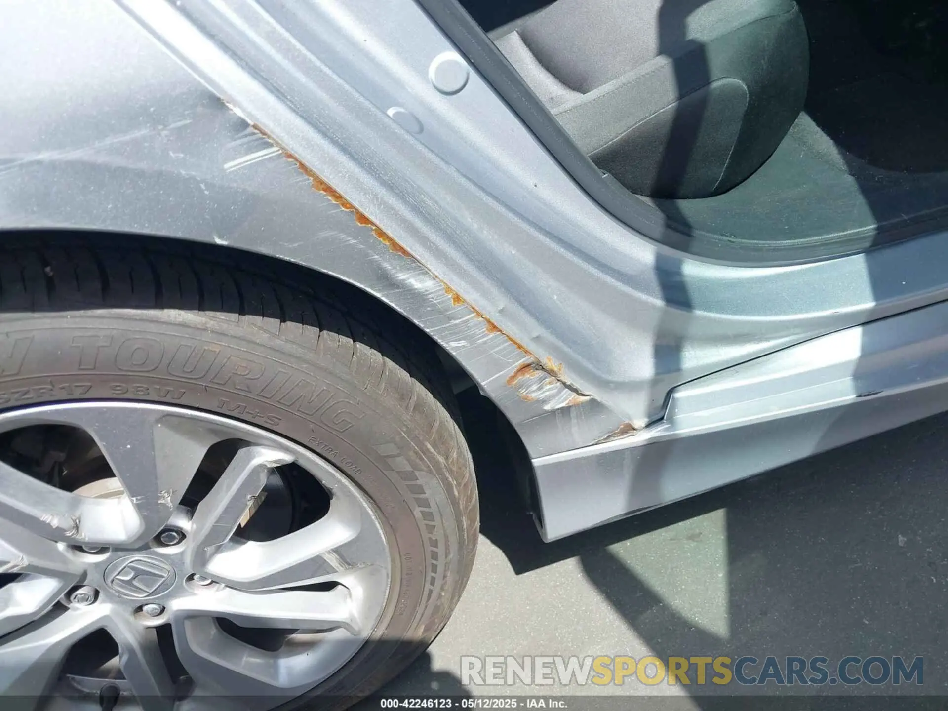17 Photograph of a damaged car 1HGCV1F19KA120169 HONDA ACCORD 2019