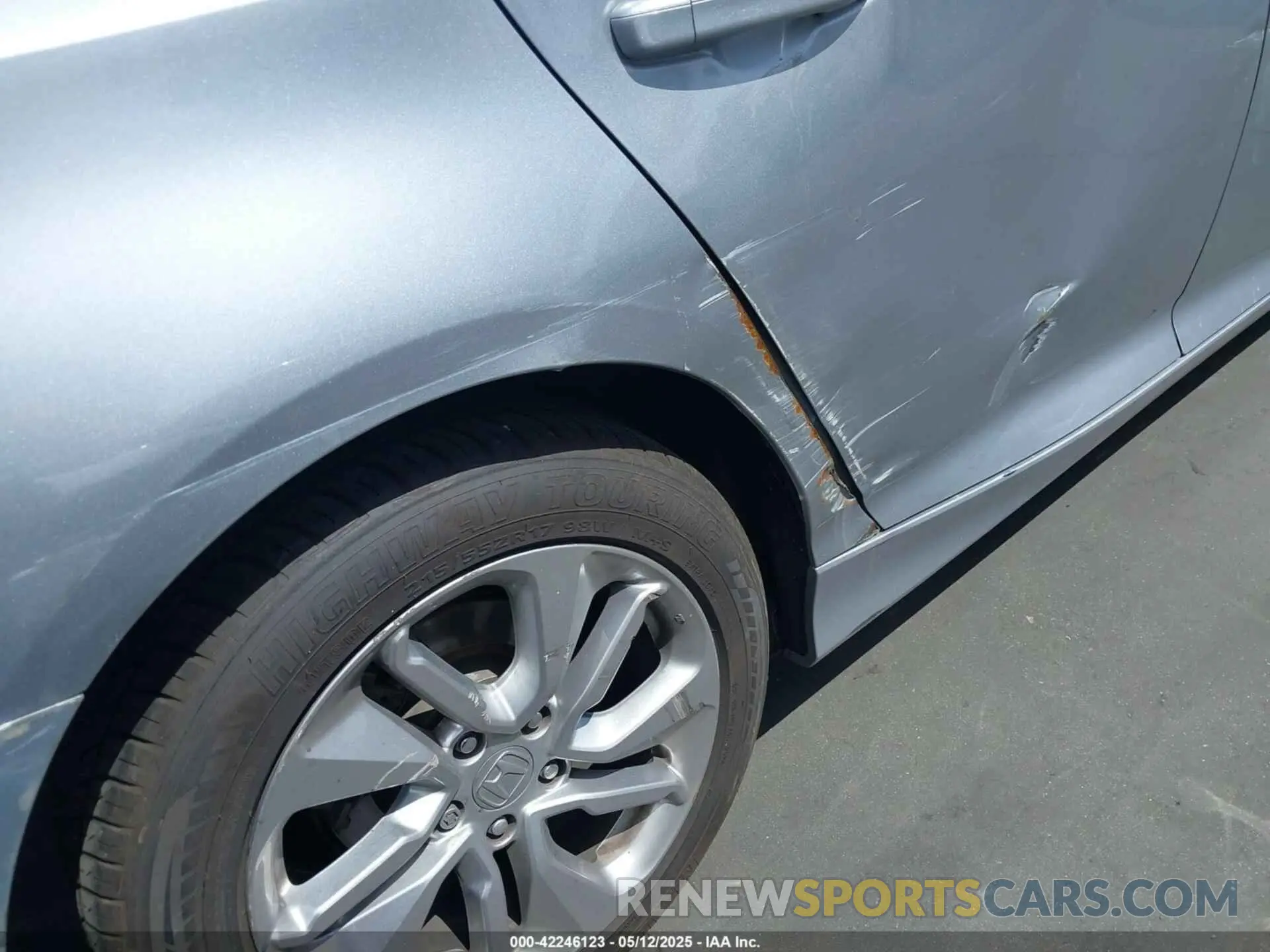 6 Photograph of a damaged car 1HGCV1F19KA120169 HONDA ACCORD 2019