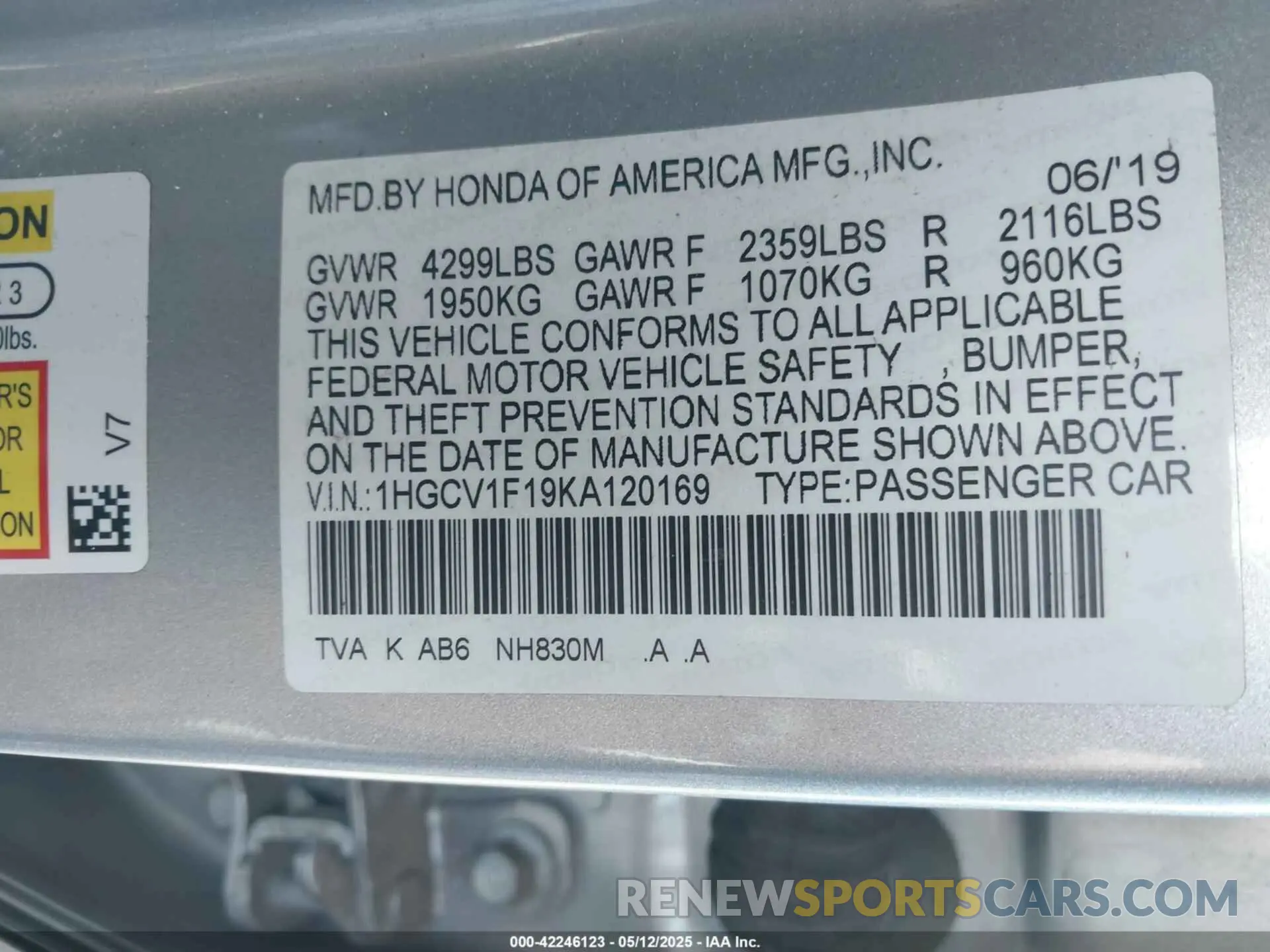 9 Photograph of a damaged car 1HGCV1F19KA120169 HONDA ACCORD 2019
