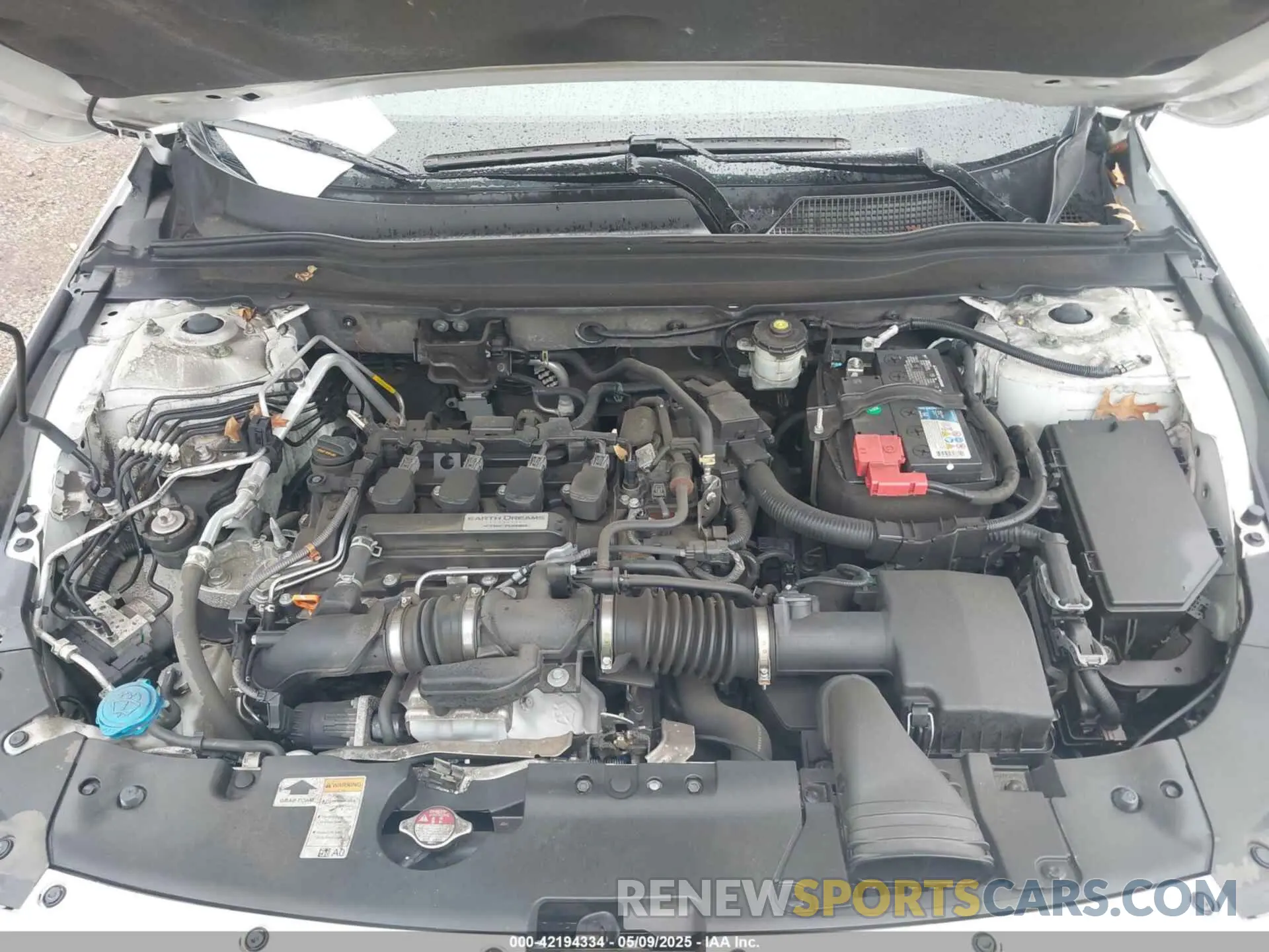 10 Photograph of a damaged car 1HGCV1F19KA128482 HONDA ACCORD 2019