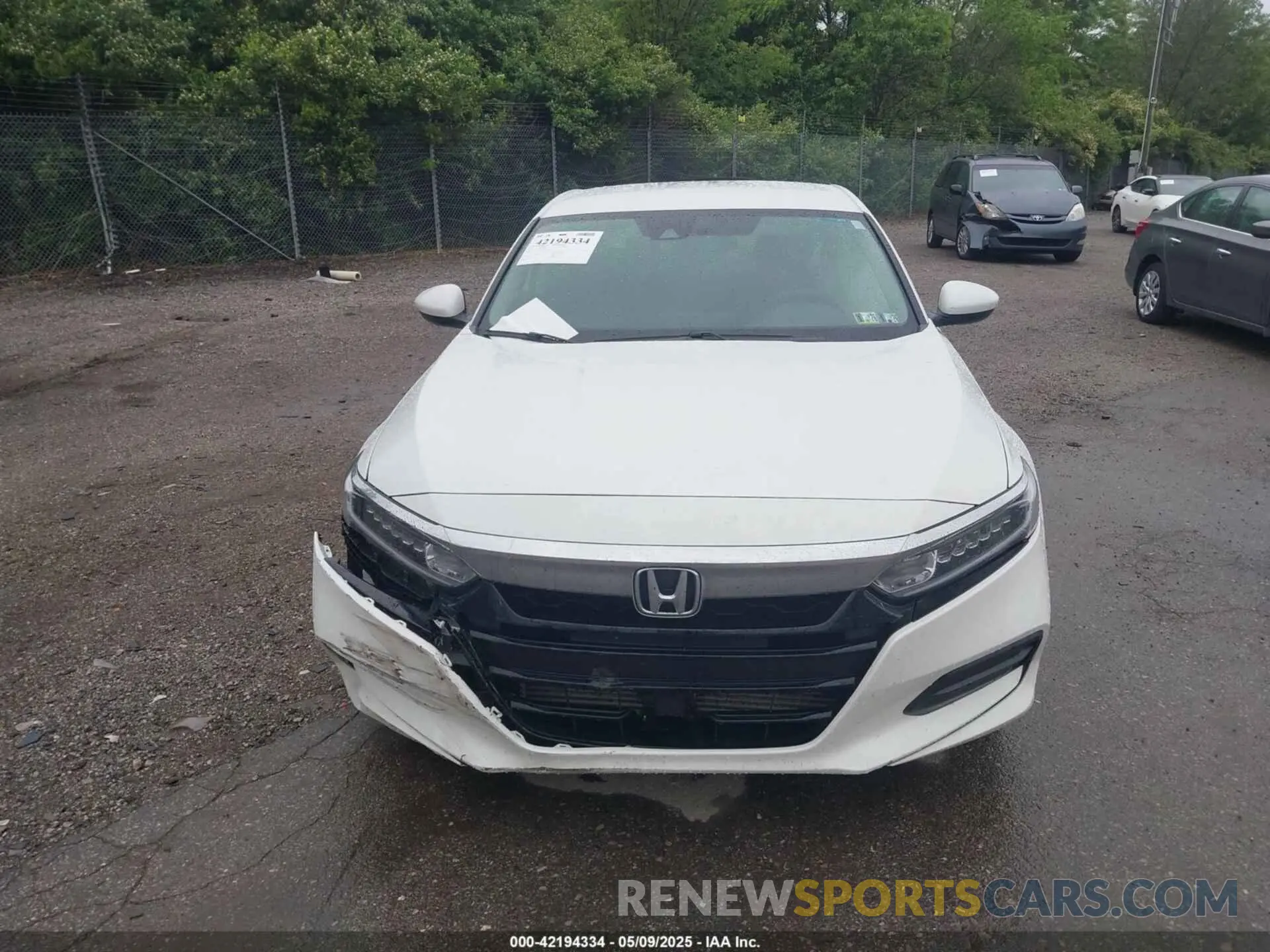 13 Photograph of a damaged car 1HGCV1F19KA128482 HONDA ACCORD 2019