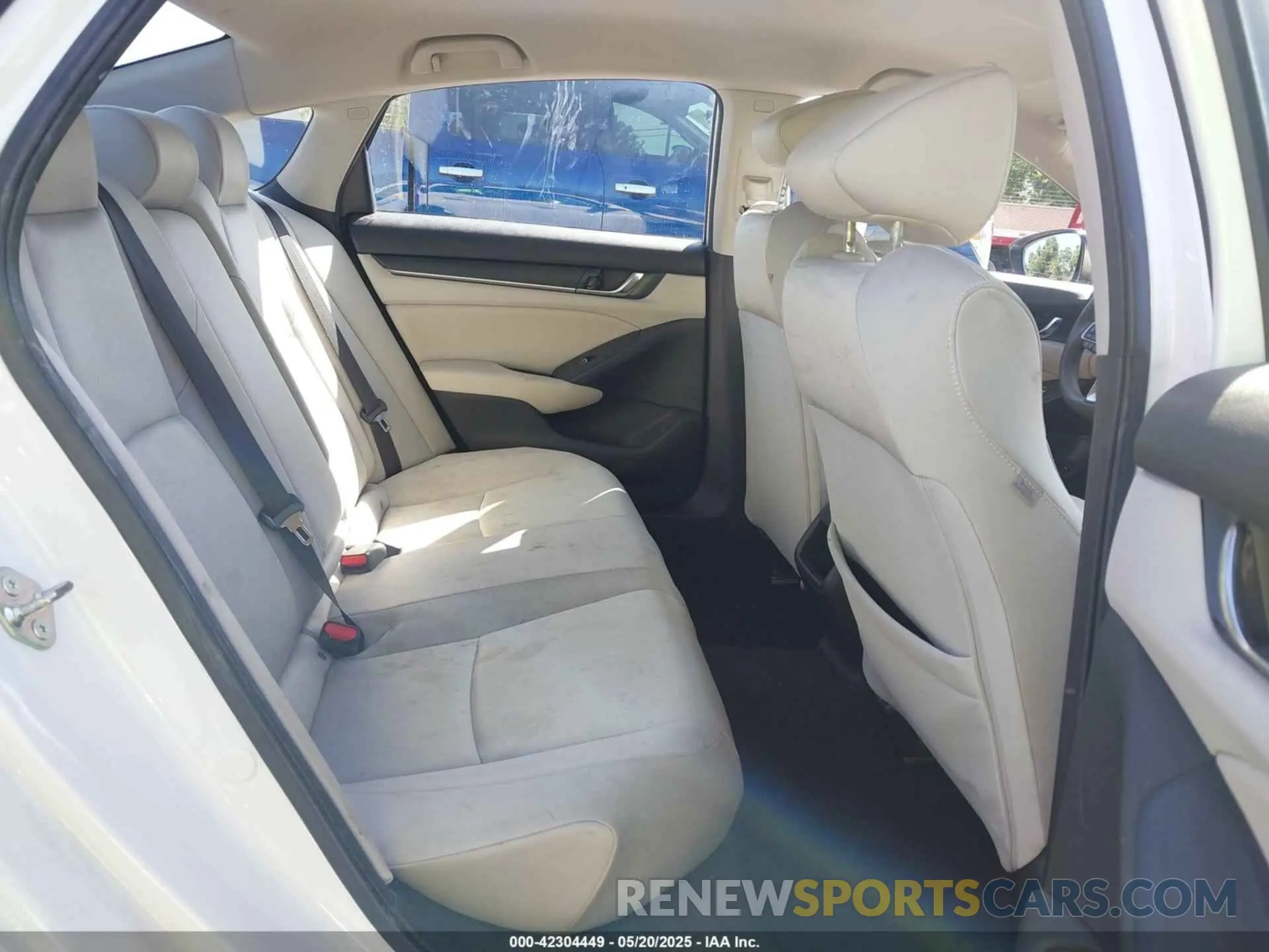 8 Photograph of a damaged car 1HGCV1F19KA142916 HONDA ACCORD 2019