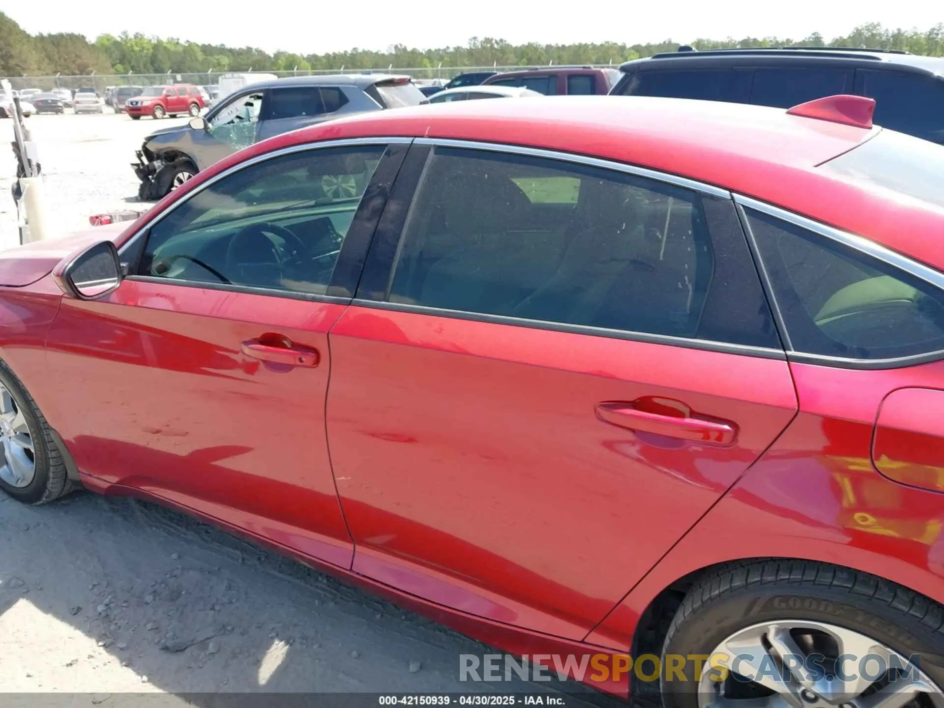 14 Photograph of a damaged car 1HGCV1F19KA169727 HONDA ACCORD 2019