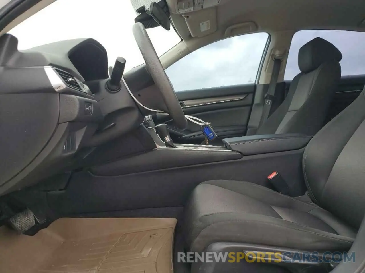 7 Photograph of a damaged car 1HGCV1F19KA177133 HONDA ACCORD 2019