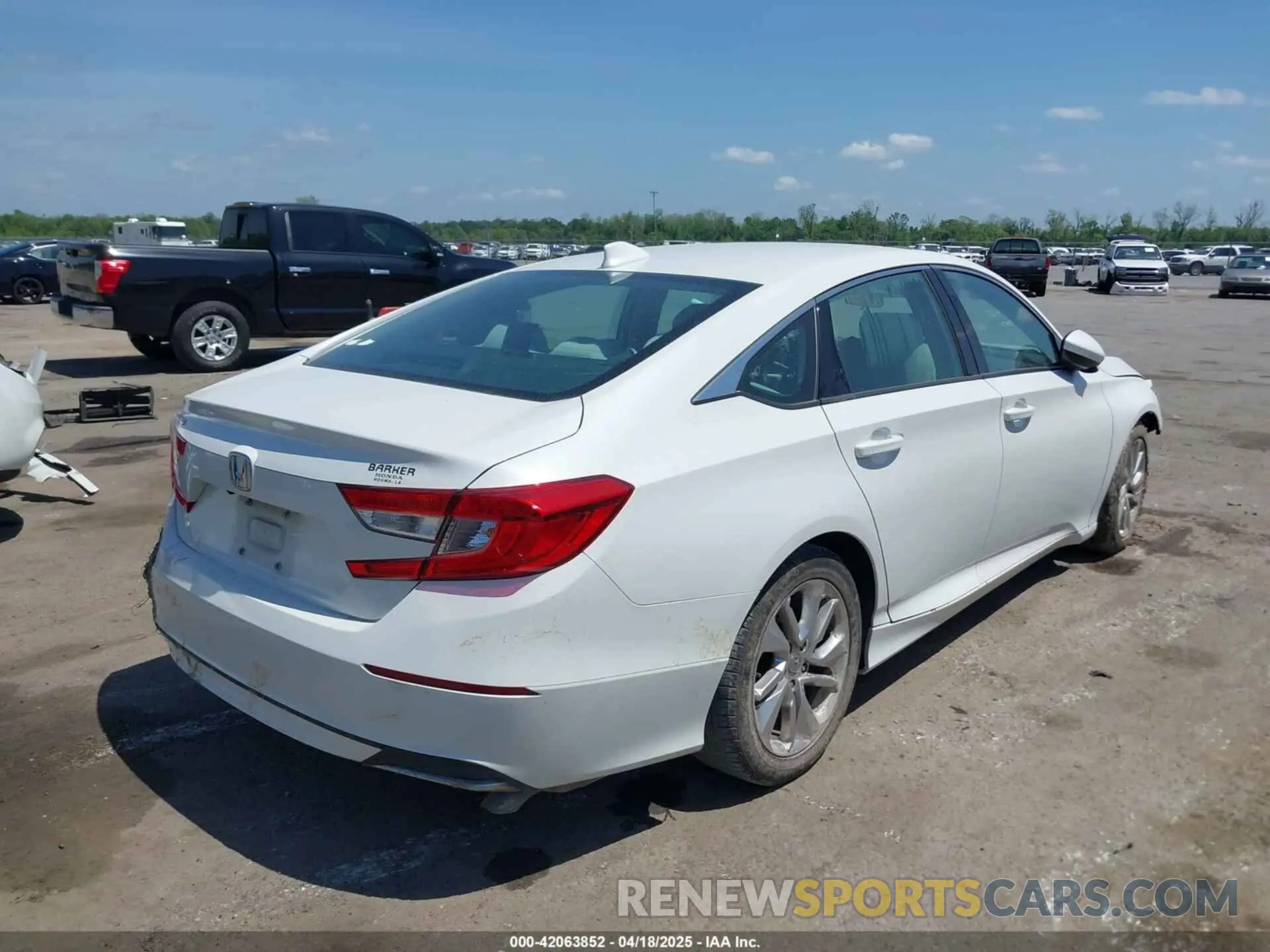 4 Photograph of a damaged car 1HGCV1F1XKA007542 HONDA ACCORD 2019