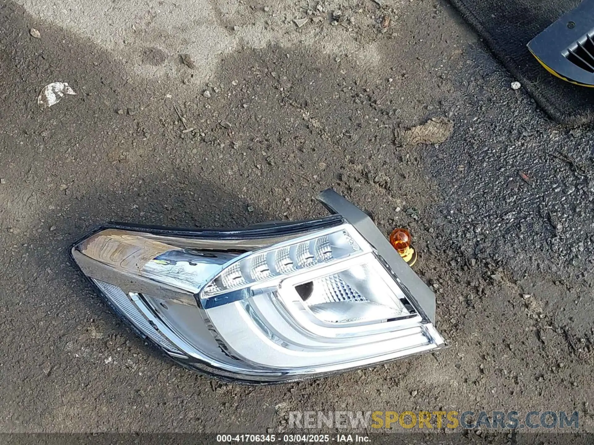12 Photograph of a damaged car 1HGCV1F1XKA058832 HONDA ACCORD 2019