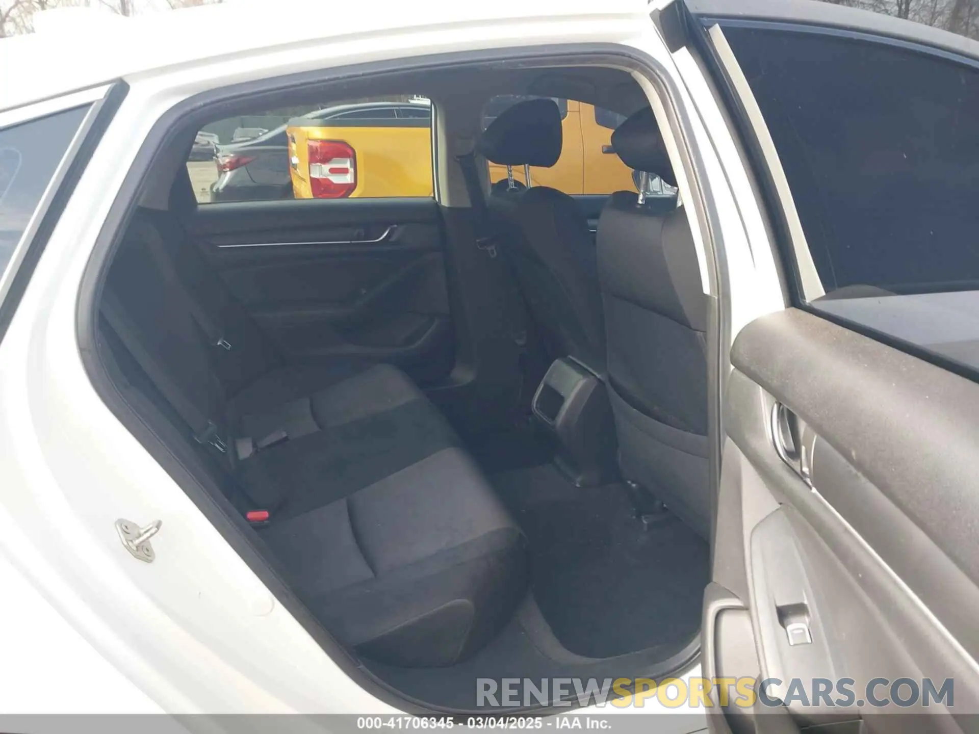 8 Photograph of a damaged car 1HGCV1F1XKA058832 HONDA ACCORD 2019