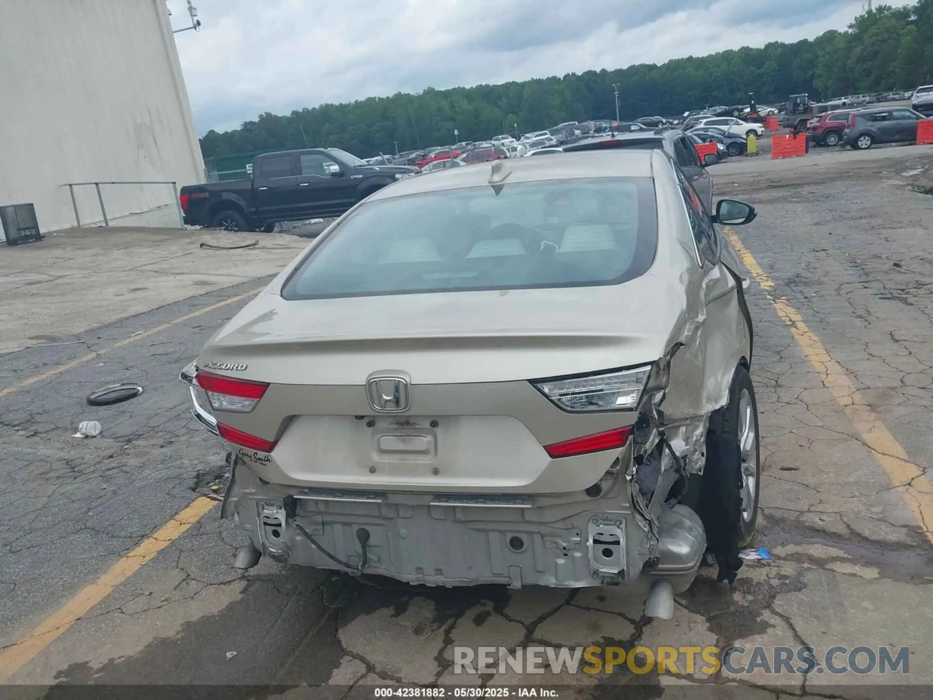 15 Photograph of a damaged car 1HGCV1F1XKA074481 HONDA ACCORD 2019
