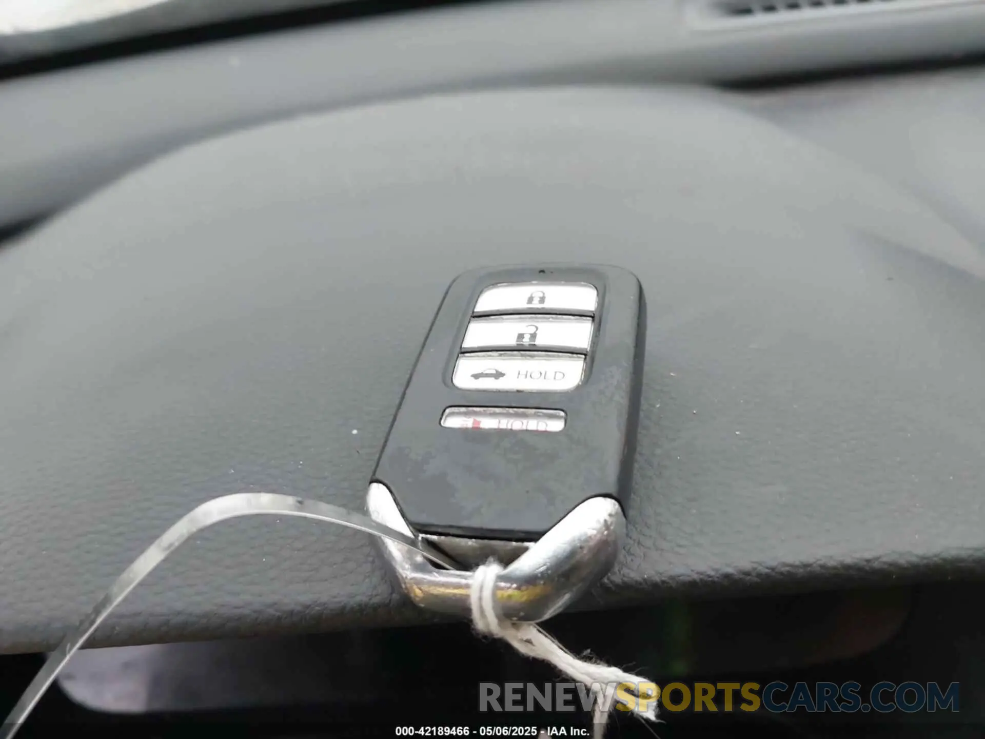 11 Photograph of a damaged car 1HGCV1F1XKA082614 HONDA ACCORD 2019