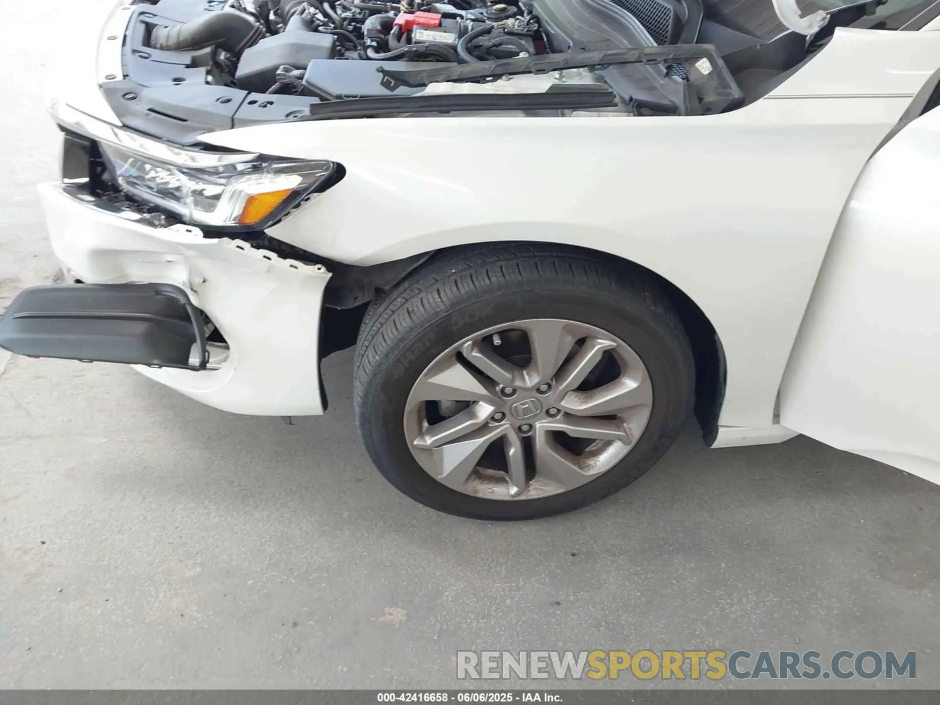 6 Photograph of a damaged car 1HGCV1F1XKA155027 HONDA ACCORD 2019