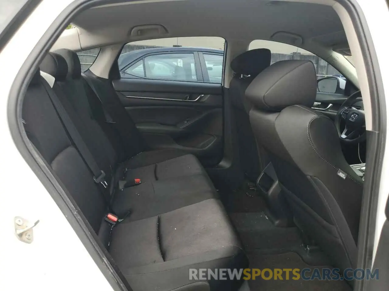 10 Photograph of a damaged car 1HGCV1F1XKA157795 HONDA ACCORD 2019