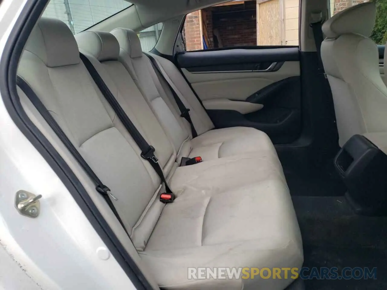10 Photograph of a damaged car 1HGCV1F1XKA164486 HONDA ACCORD 2019