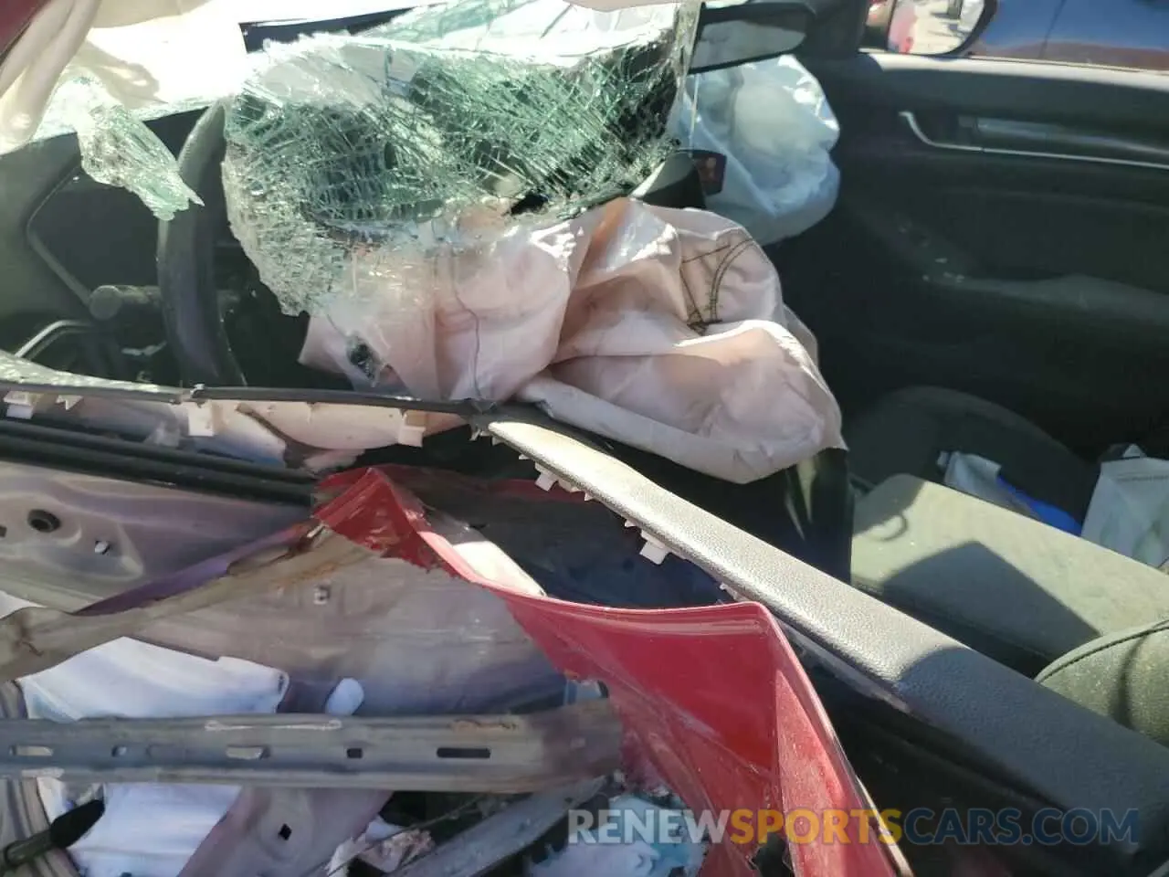 8 Photograph of a damaged car 1HGCV1F30KA020981 HONDA ACCORD 2019