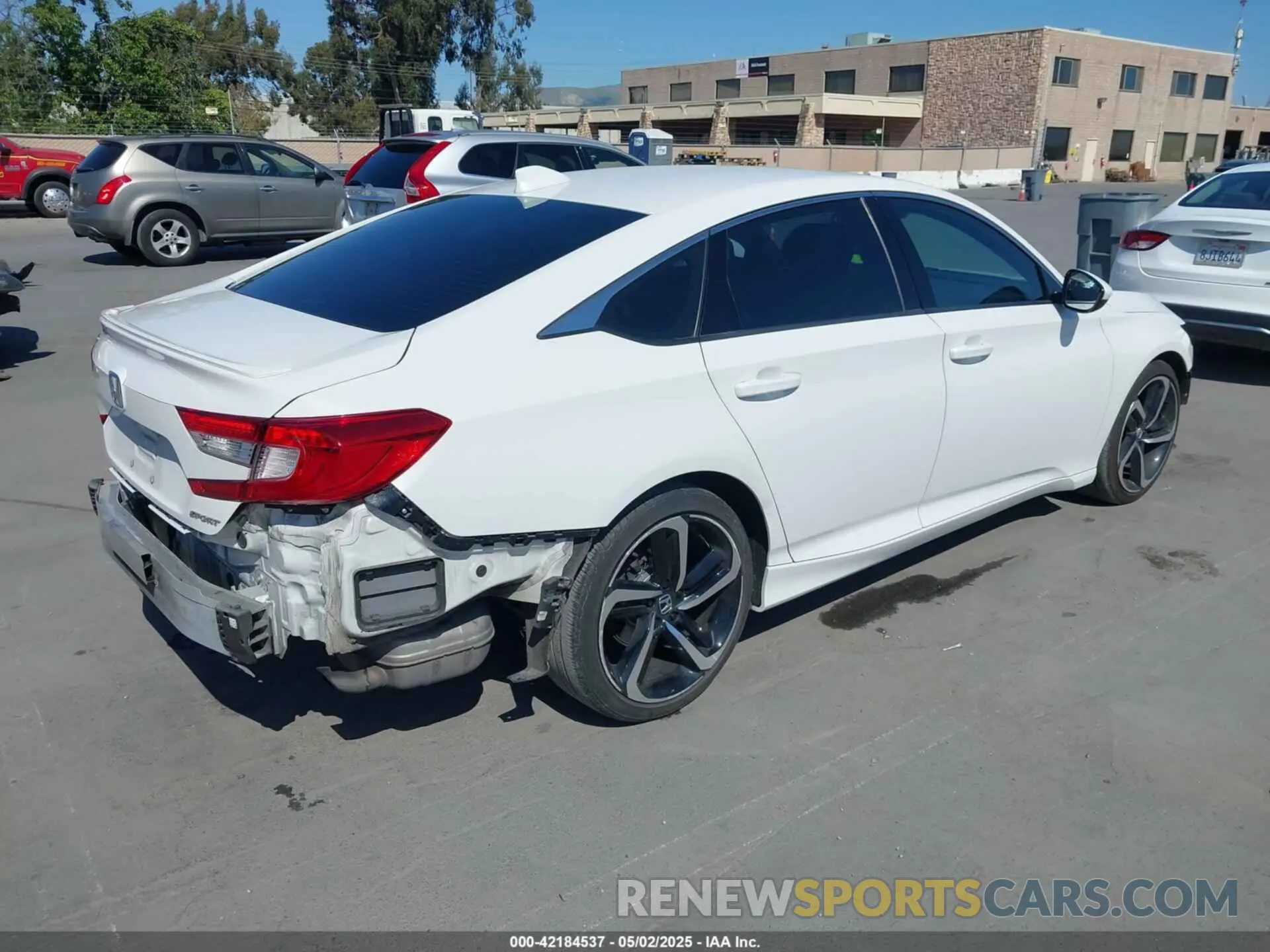 4 Photograph of a damaged car 1HGCV1F30KA031639 HONDA ACCORD 2019