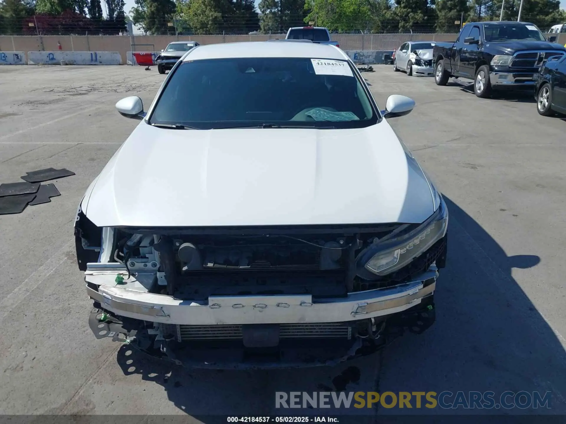 6 Photograph of a damaged car 1HGCV1F30KA031639 HONDA ACCORD 2019