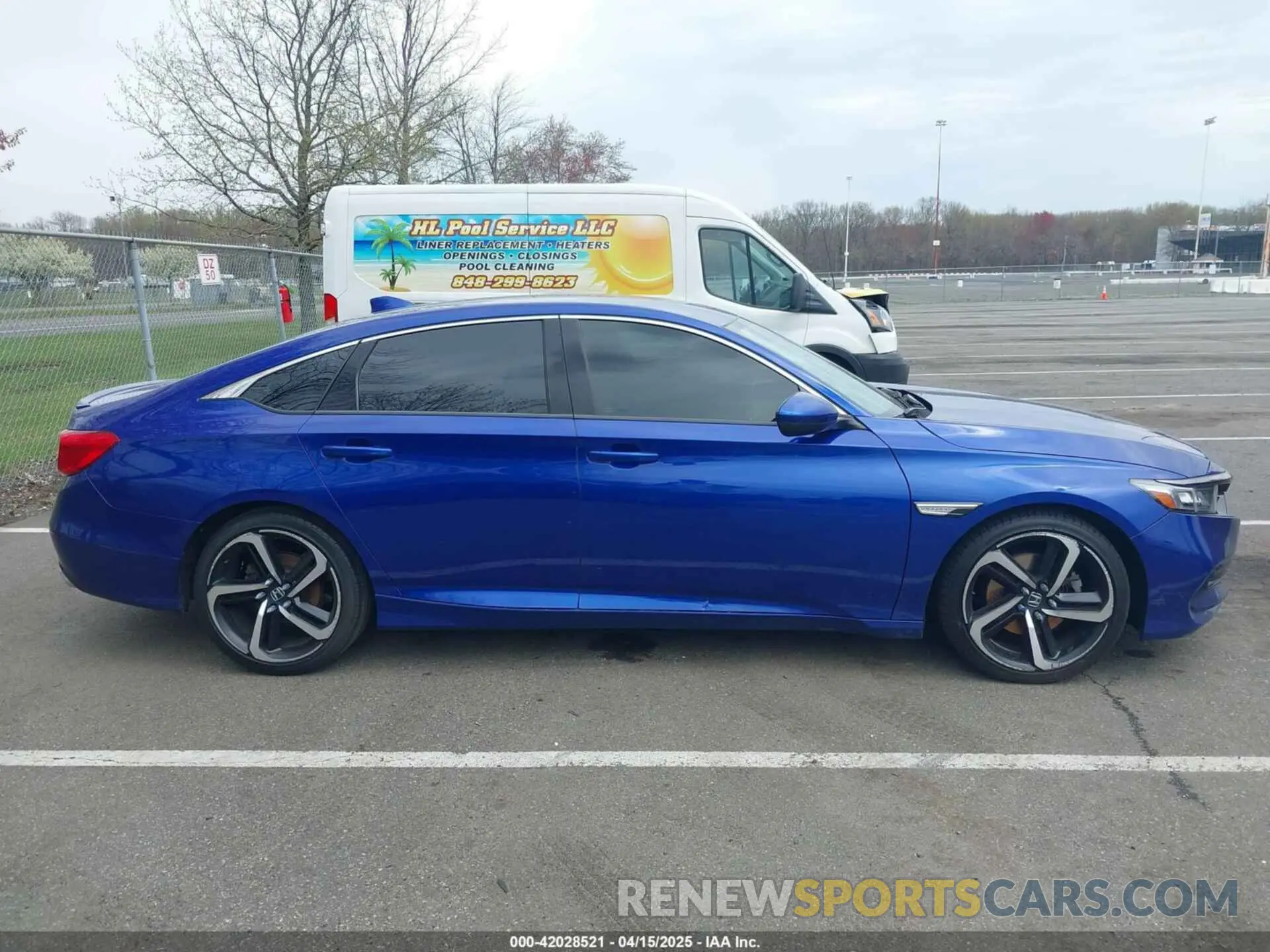 12 Photograph of a damaged car 1HGCV1F30KA083126 HONDA ACCORD 2019