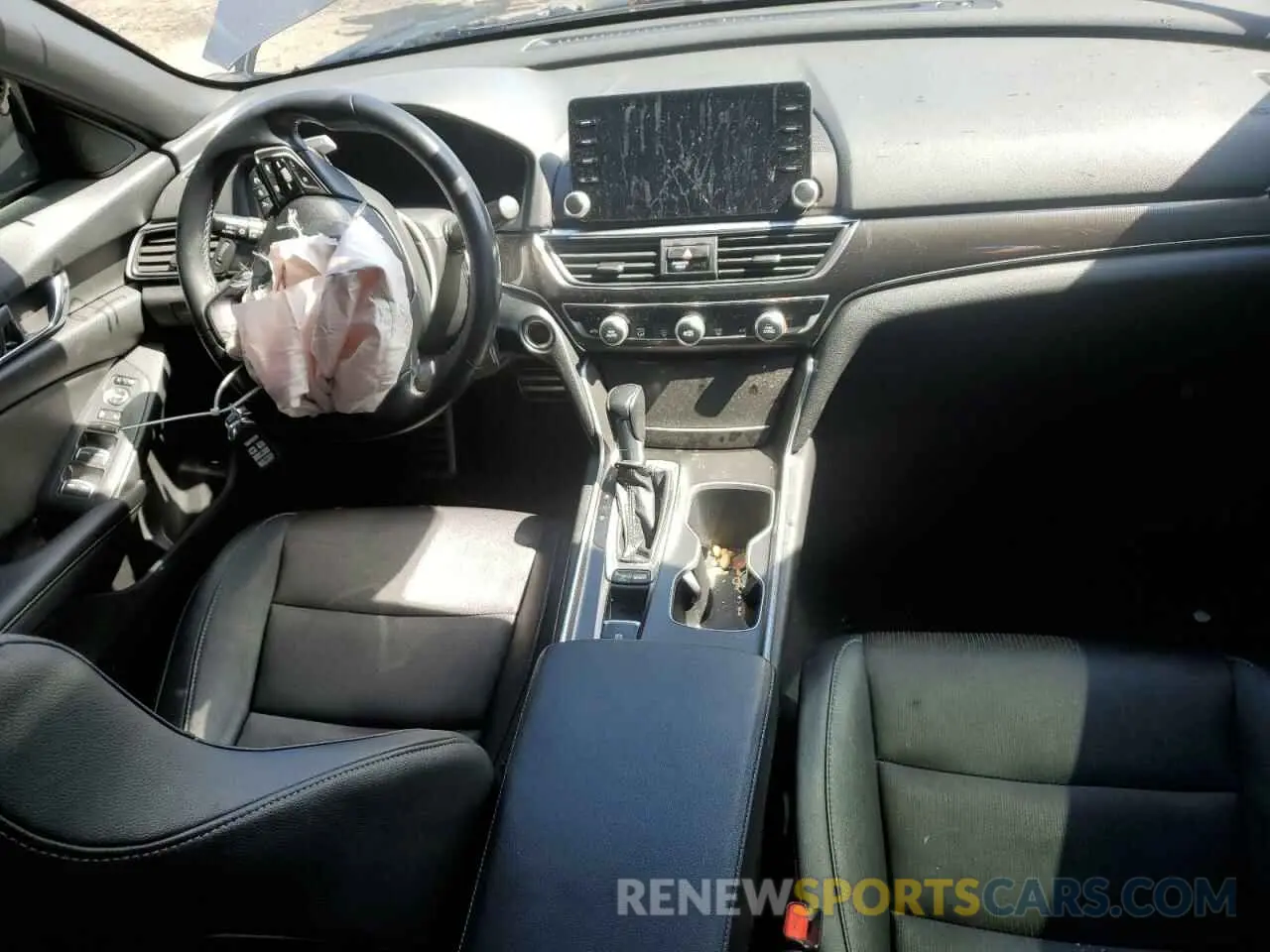 8 Photograph of a damaged car 1HGCV1F30KA092215 HONDA ACCORD 2019