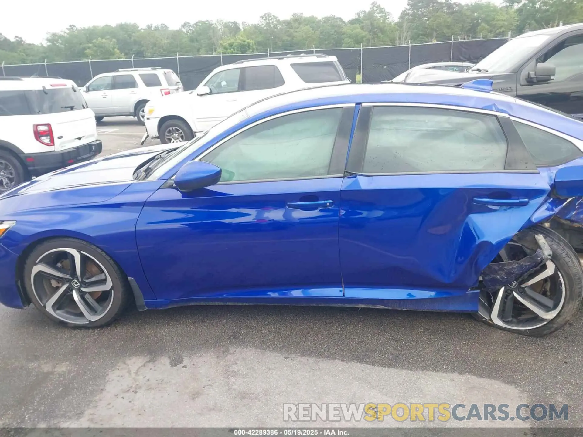 14 Photograph of a damaged car 1HGCV1F30KA112222 HONDA ACCORD 2019